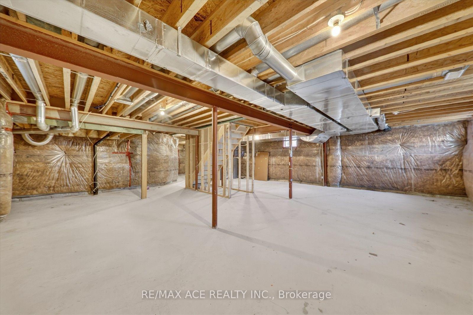 Photo 85 of 10 Gusul Avenue, Clarington, Newcastle — HOMEH