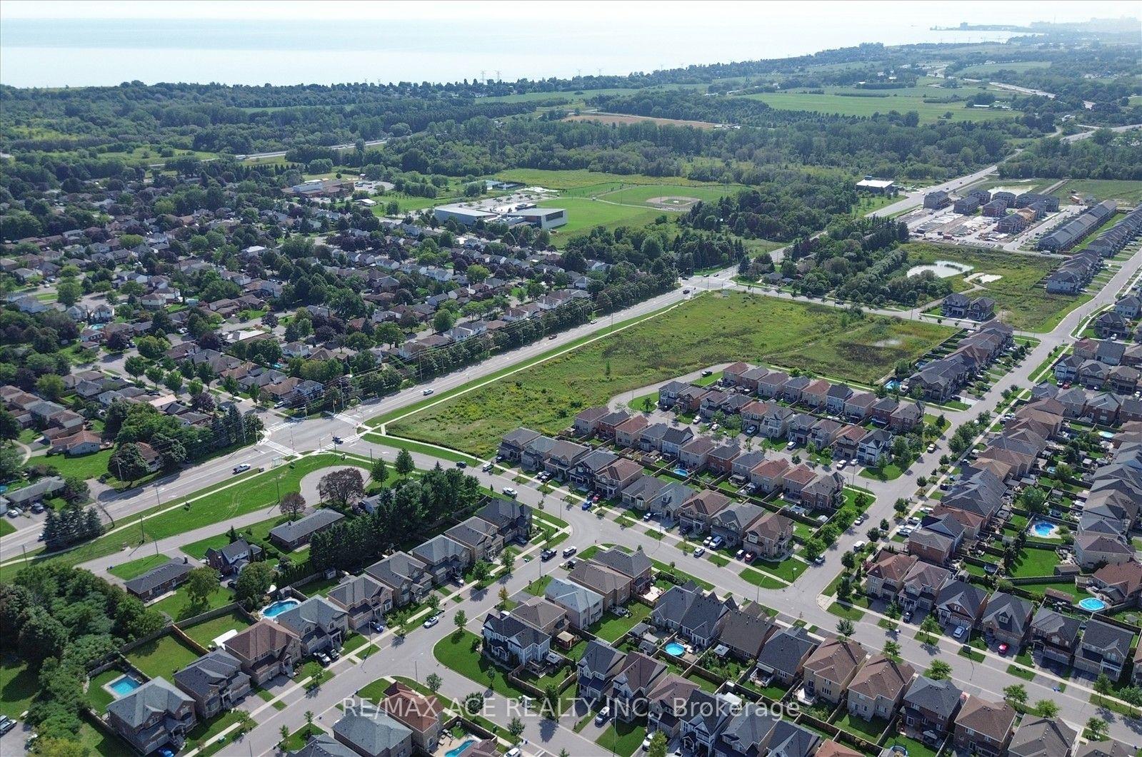 Photo 97 of 10 Gusul Avenue, Clarington, Newcastle — HOMEH