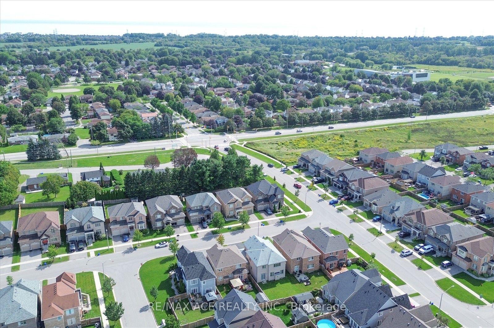 Photo 99 of 10 Gusul Avenue, Clarington, Newcastle — HOMEH