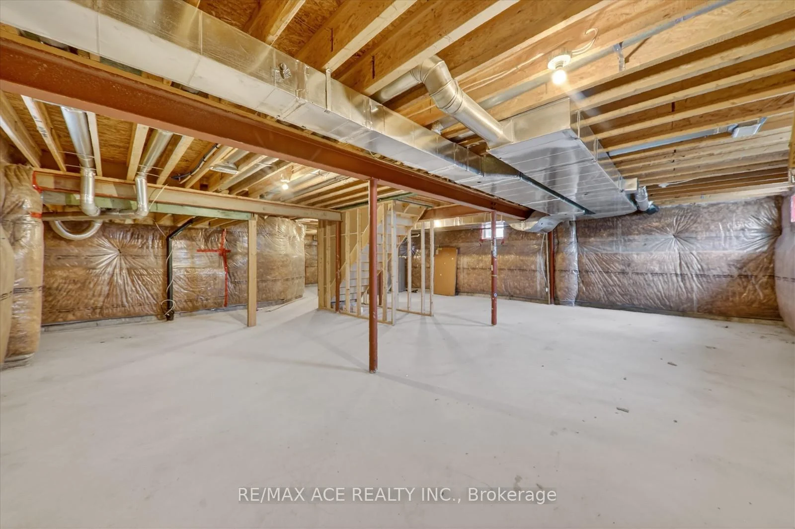 Photo 86 of 10 Gusul Avenue, Clarington, Newcastle — HOMEH
