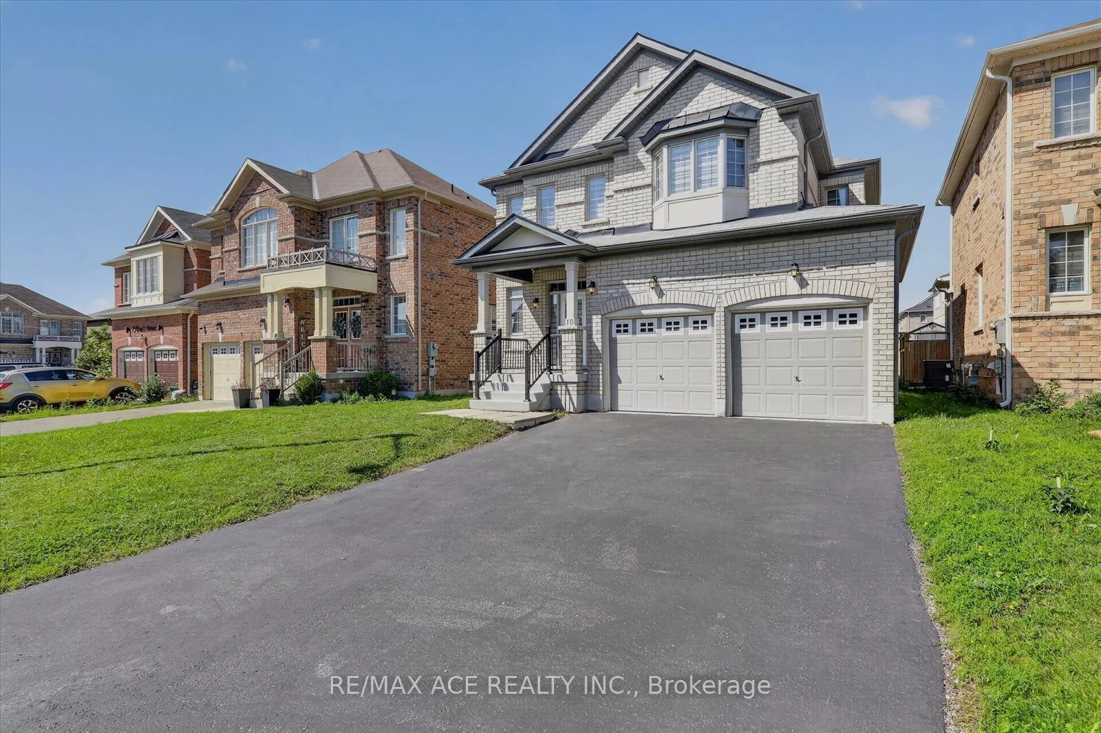 Photo 8 of 10 Gusul Avenue, Clarington, Newcastle — HOMEH
