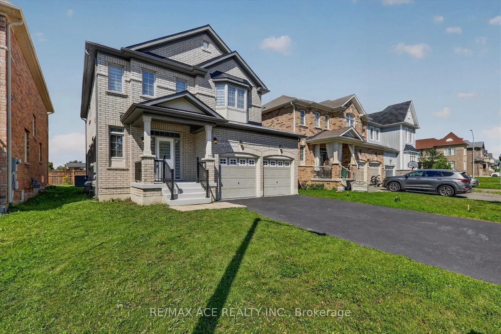 Photo 11 of 10 Gusul Avenue, Clarington, Newcastle — HOMEH