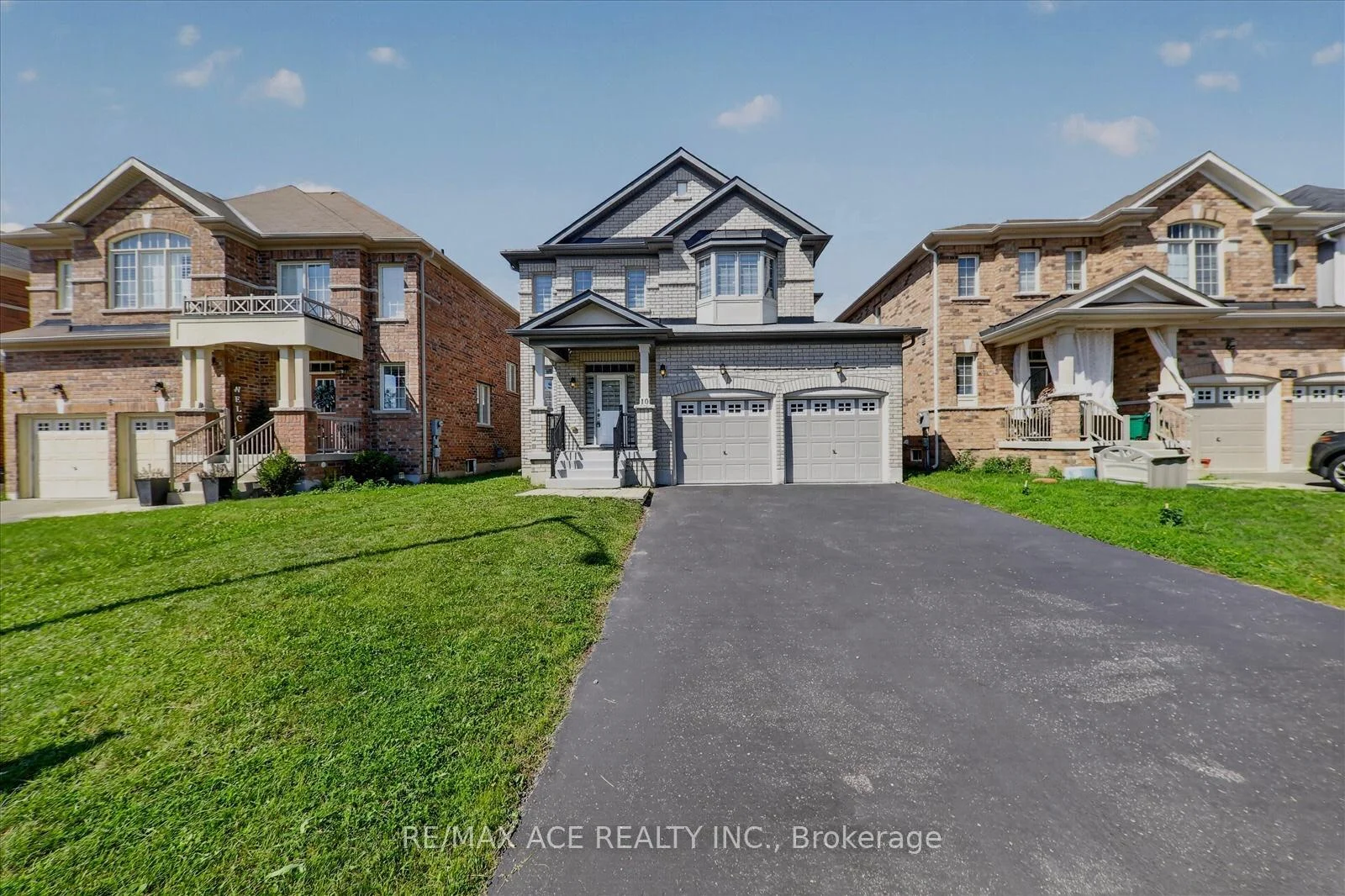 Photo 14 of 10 Gusul Avenue, Clarington, Newcastle — HOMEH
