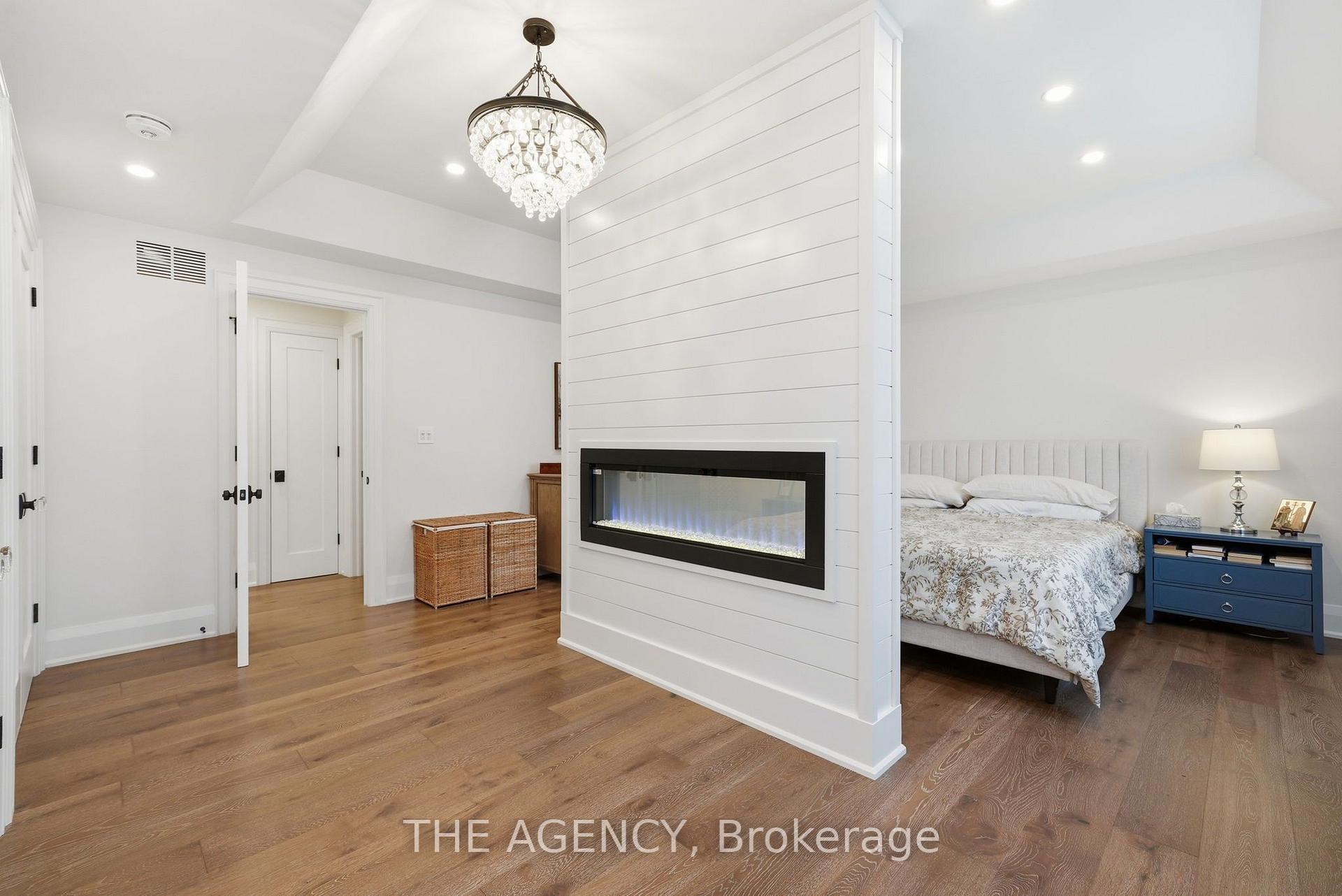 Photo 17 of 42 Berl Avenue, Etobicoke, Stonegate-Queensway — HOMEH