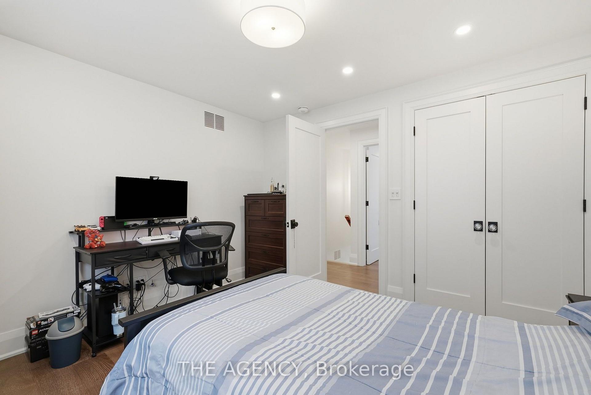Photo 22 of 42 Berl Avenue, Etobicoke, Stonegate-Queensway — HOMEH