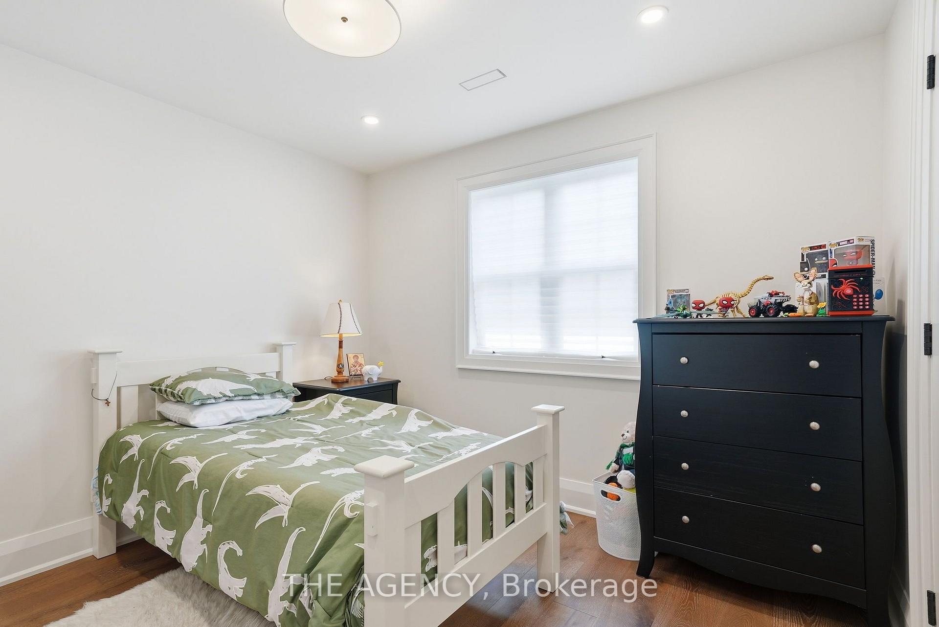 Photo 23 of 42 Berl Avenue, Etobicoke, Stonegate-Queensway — HOMEH