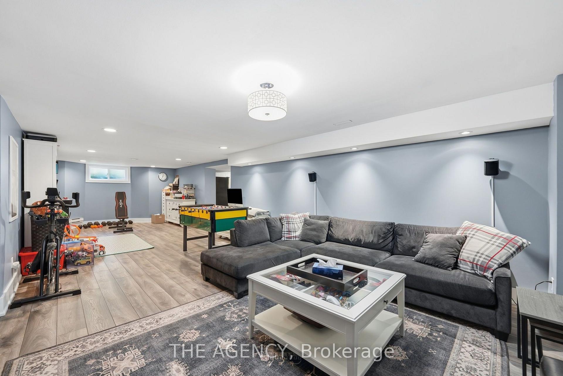 Photo 28 of 42 Berl Avenue, Etobicoke, Stonegate-Queensway — HOMEH
