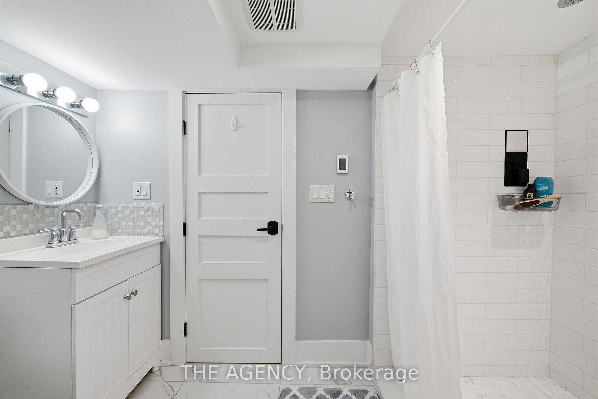 Photo 30 of 42 Berl Avenue, Etobicoke, Stonegate-Queensway — HOMEH