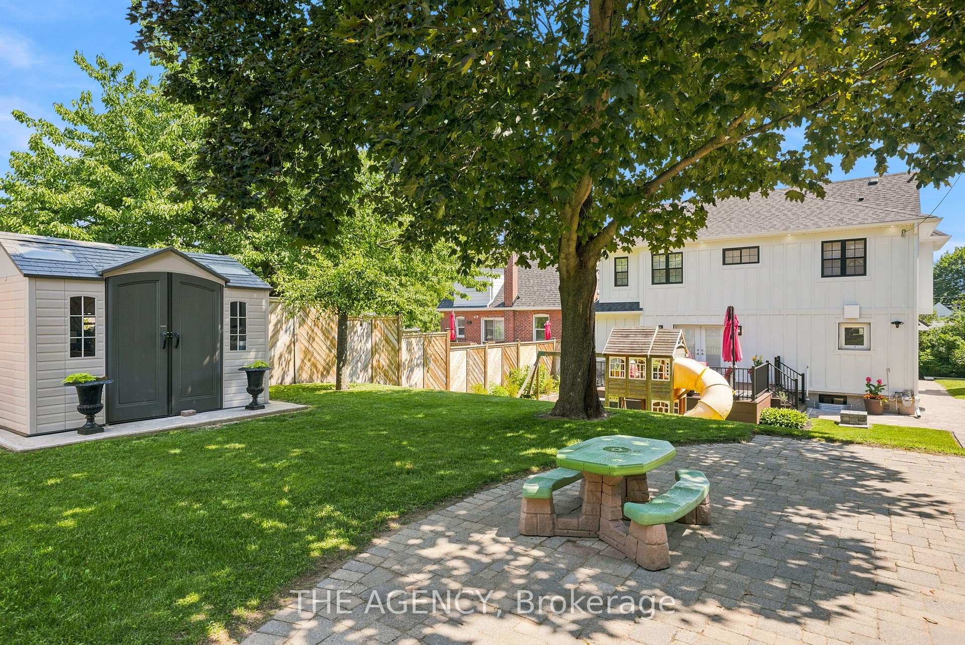 Photo 36 of 42 Berl Avenue, Etobicoke, Stonegate-Queensway — HOMEH