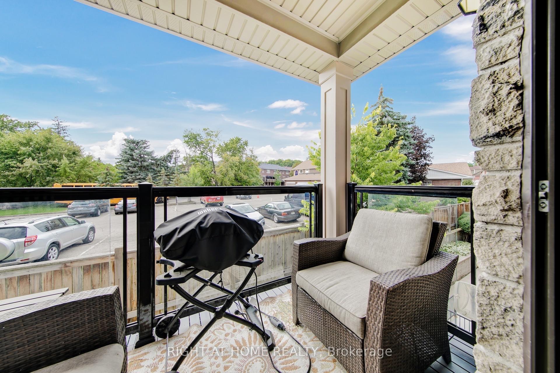 Photo 12 of Unit 3, 198 Pine Grove Road, Vaughan, Islington Woods — HOMEH