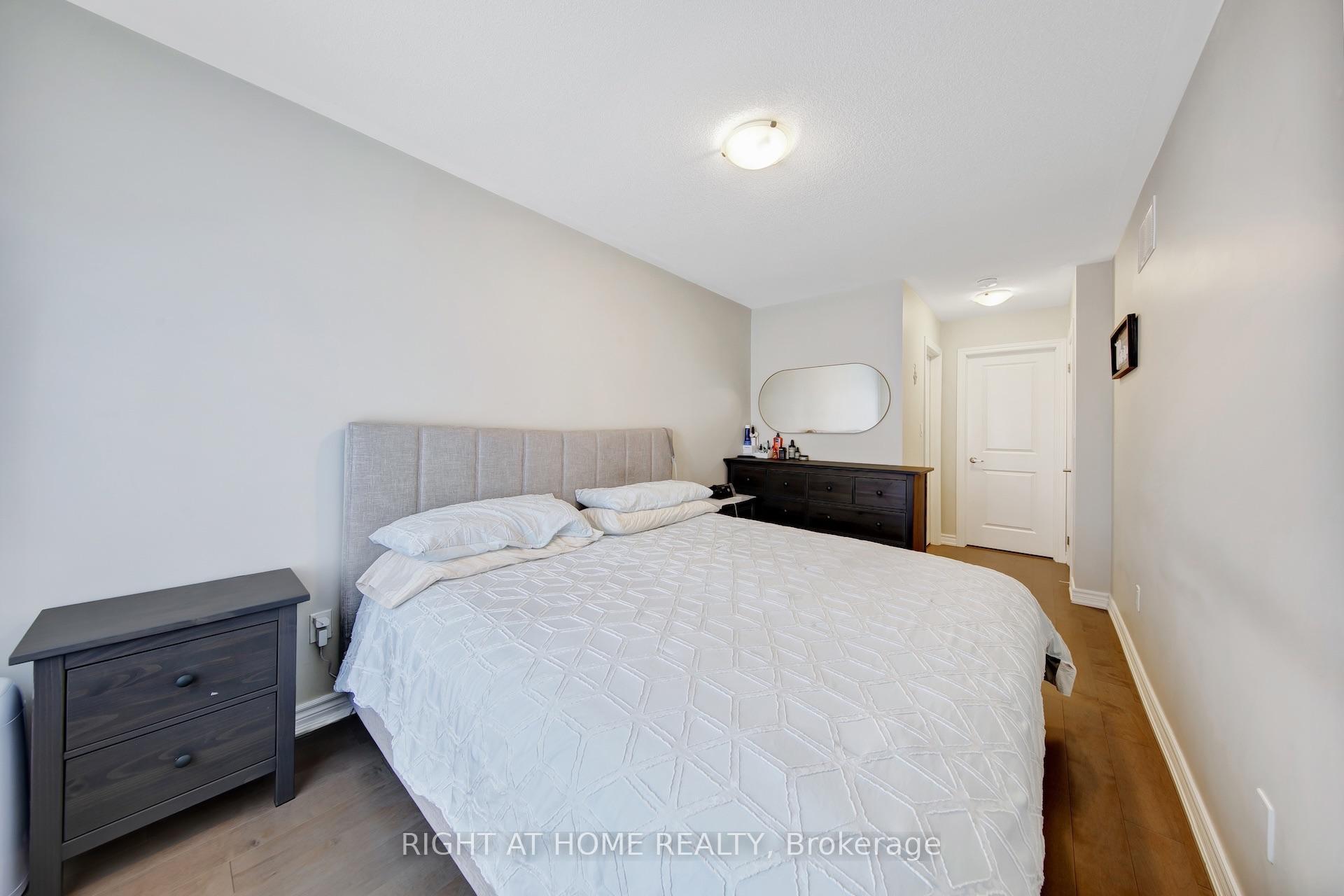 Photo 13 of Unit 3, 198 Pine Grove Road, Vaughan, Islington Woods — HOMEH