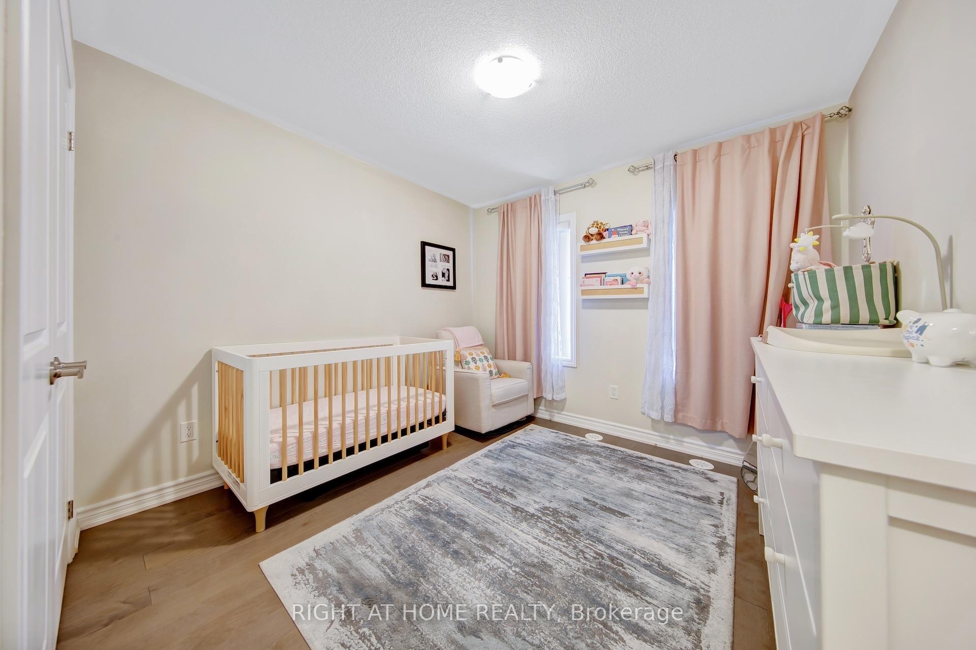 Photo 25 of Unit 3, 198 Pine Grove Road, Vaughan, Islington Woods — HOMEH