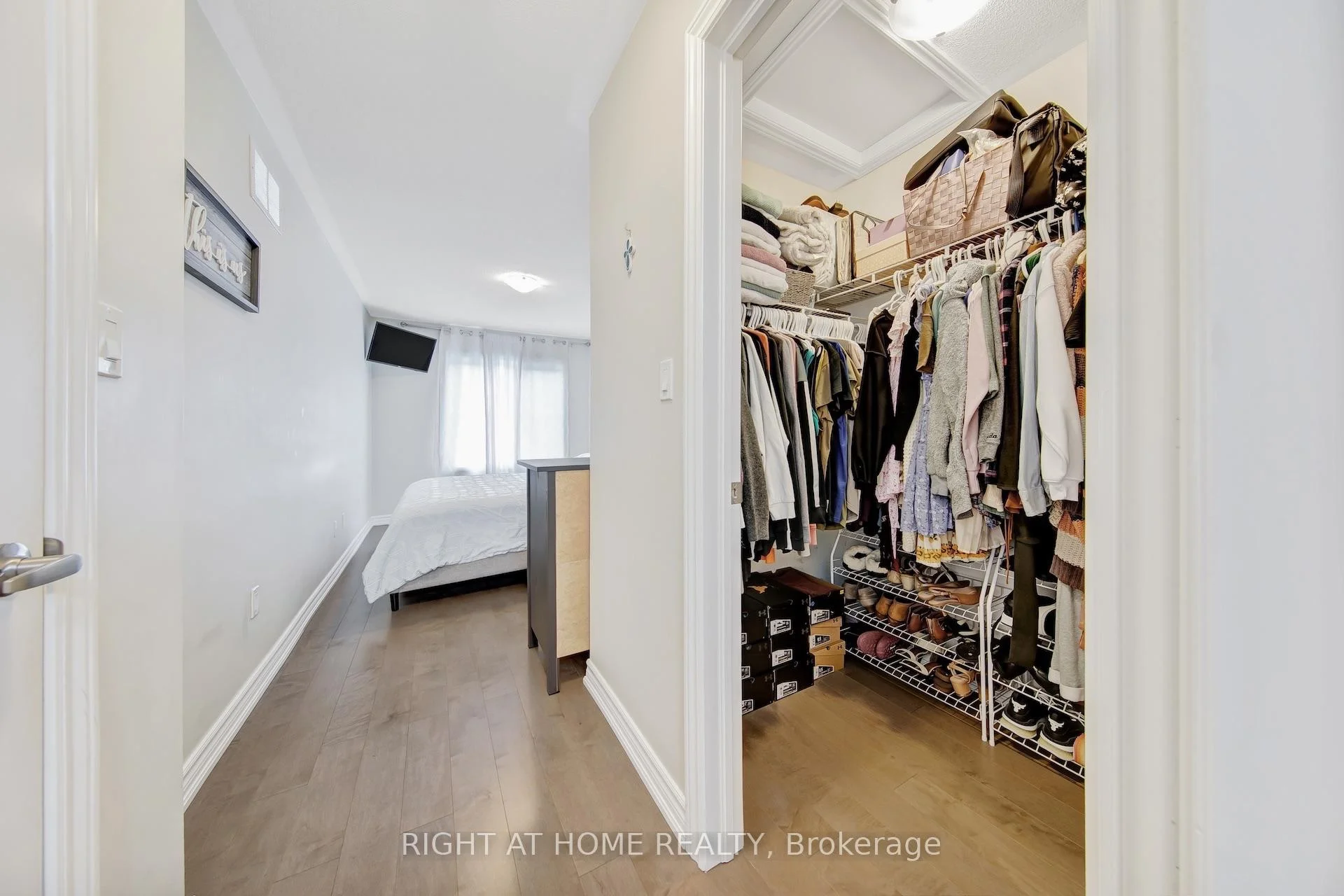 Photo 17 of Unit 3, 198 Pine Grove Road, Vaughan, Islington Woods — HOMEH