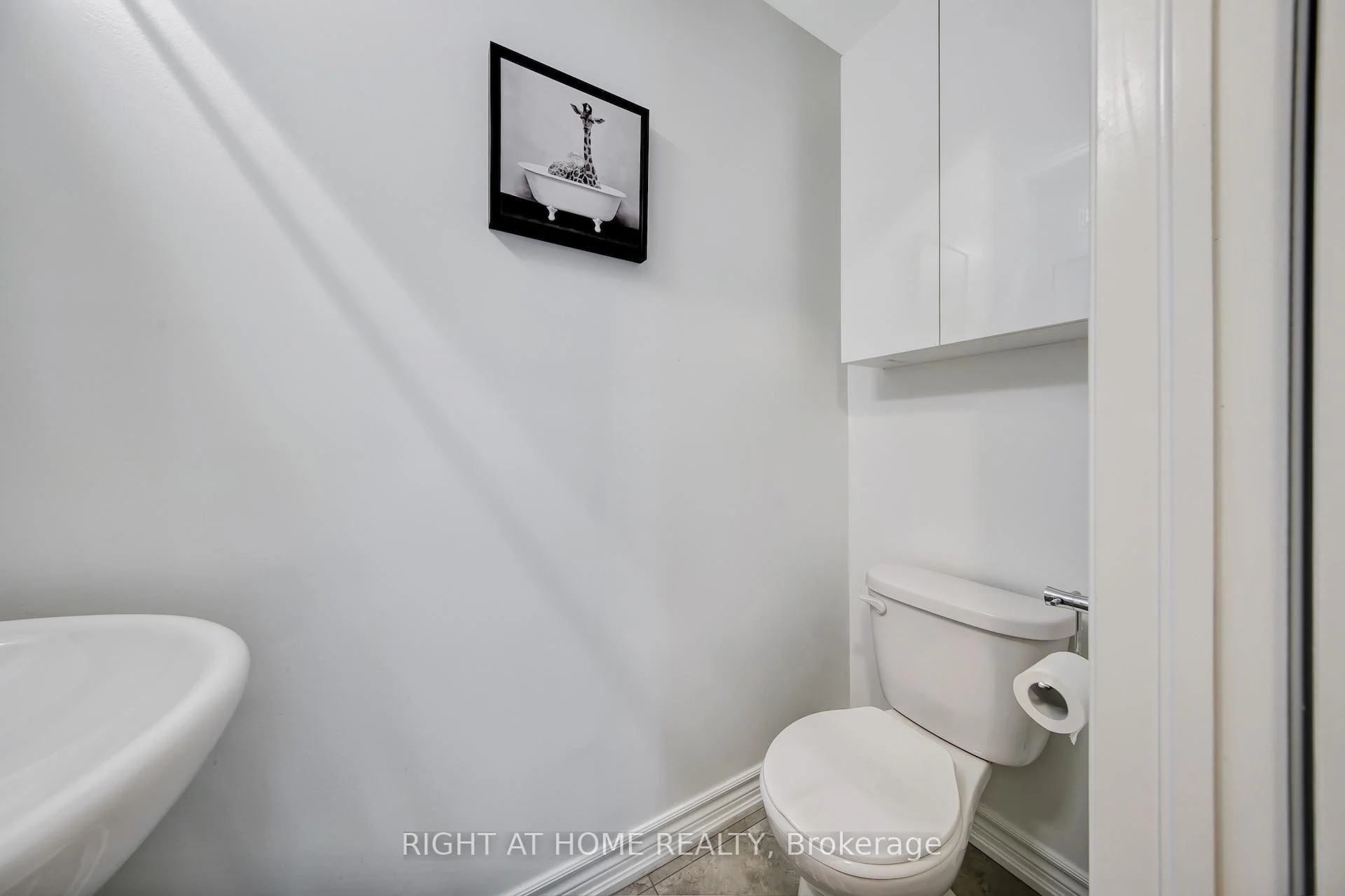 Photo 23 of Unit 3, 198 Pine Grove Road, Vaughan, Islington Woods — HOMEH