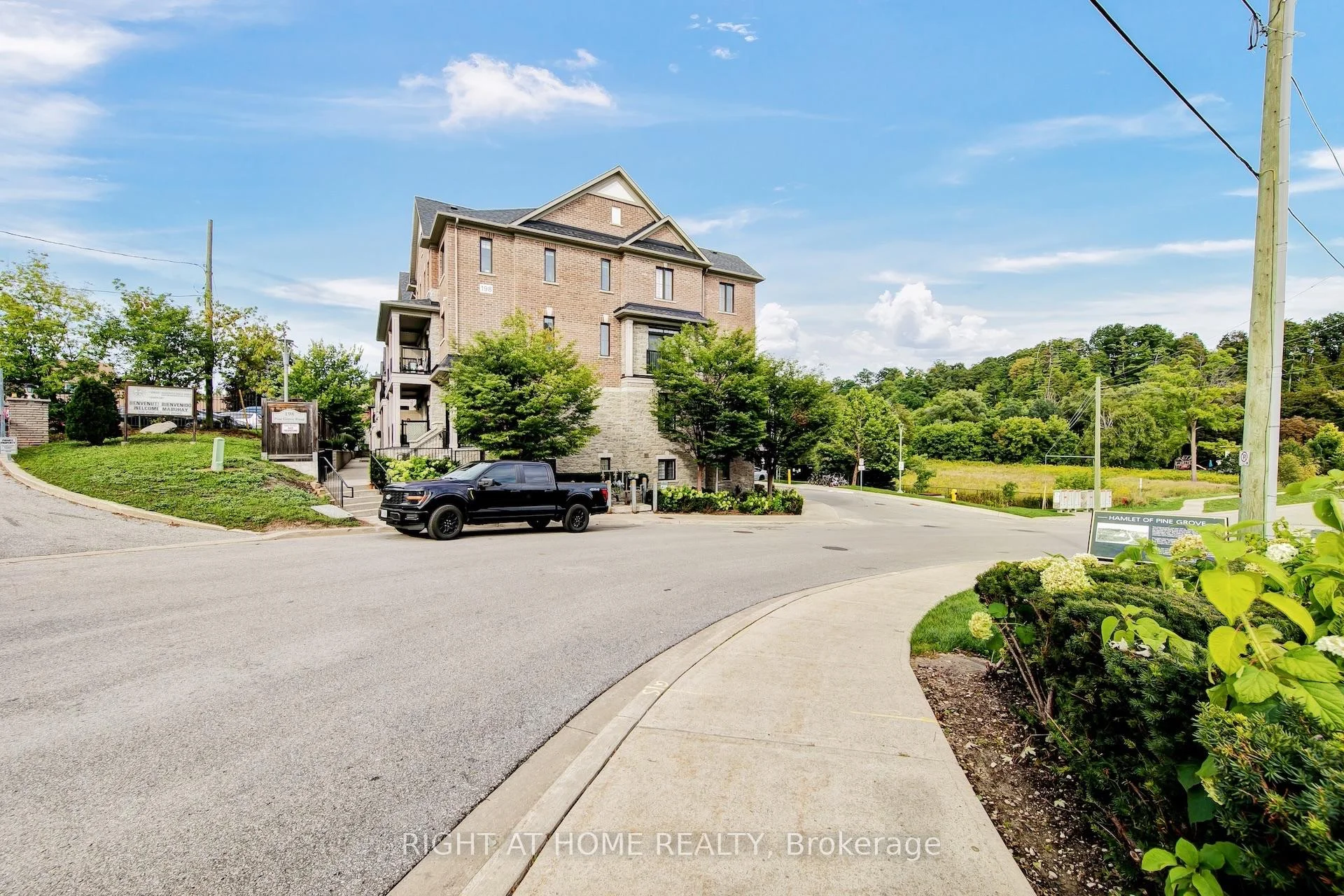 Photo 38 of Unit 3, 198 Pine Grove Road, Vaughan, Islington Woods — HOMEH