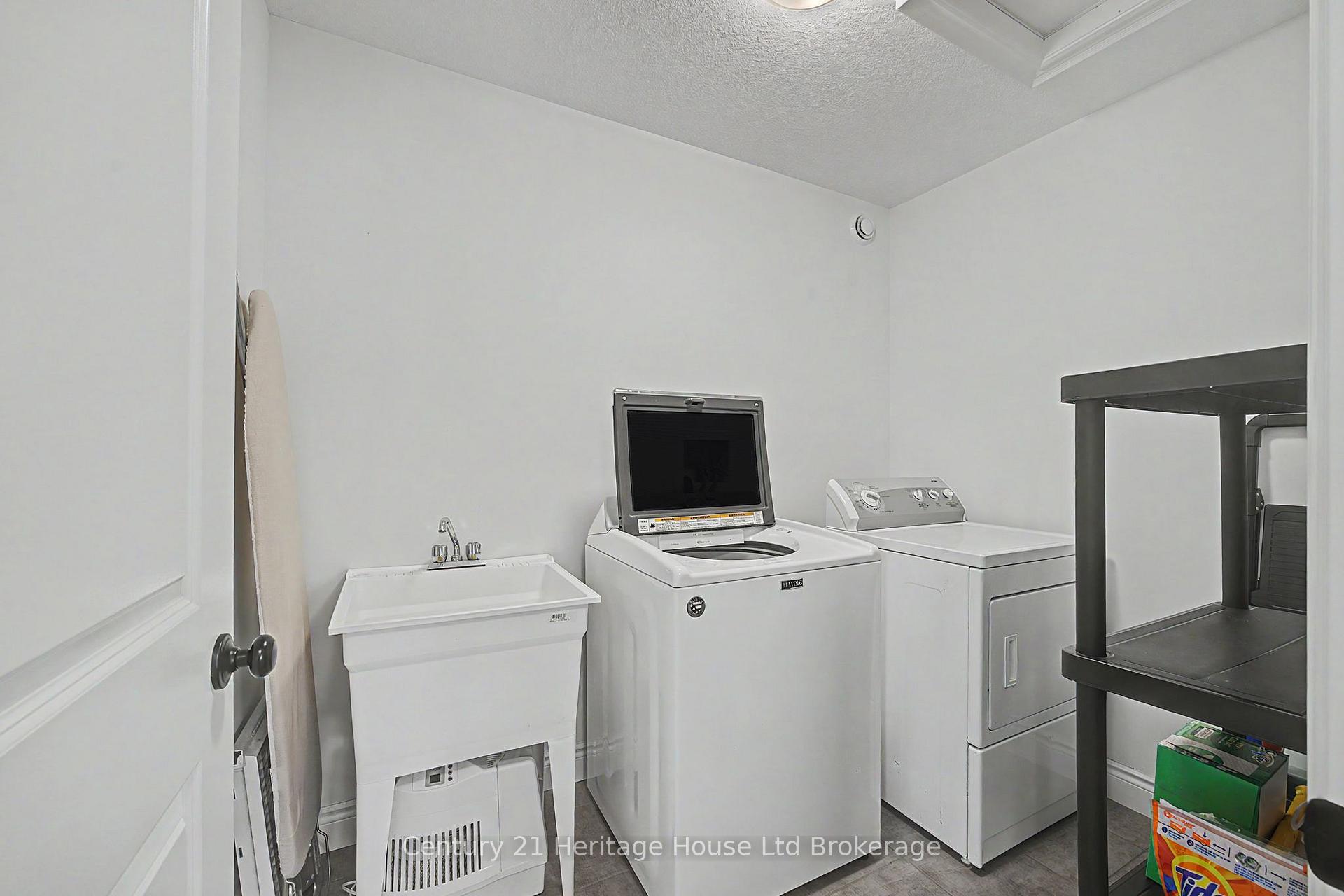 Photo 10 of 18 Darlison Drive, Zorra, Thamesford — HOMEH