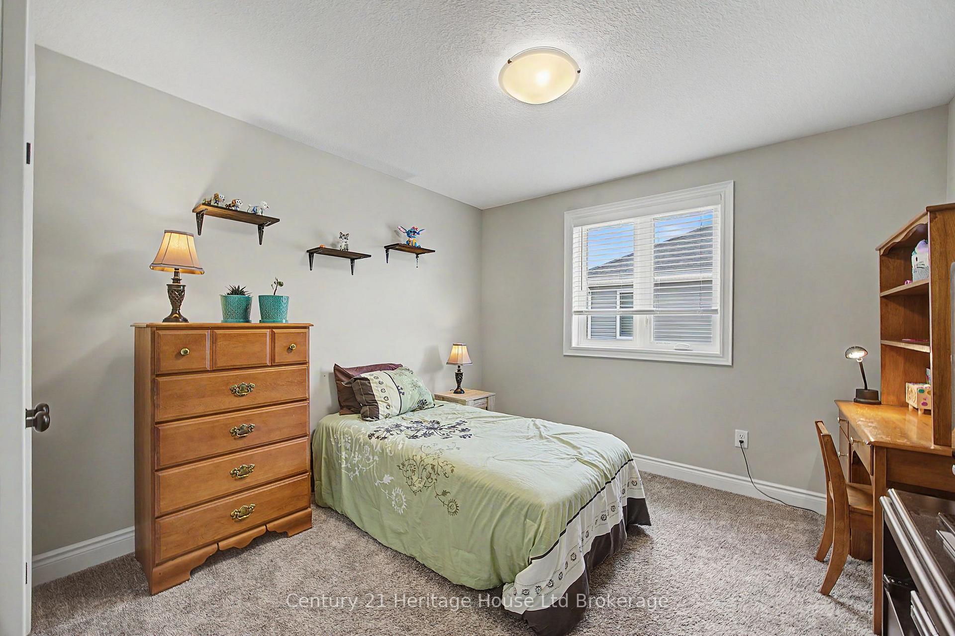 Photo 12 of 18 Darlison Drive, Zorra, Thamesford — HOMEH