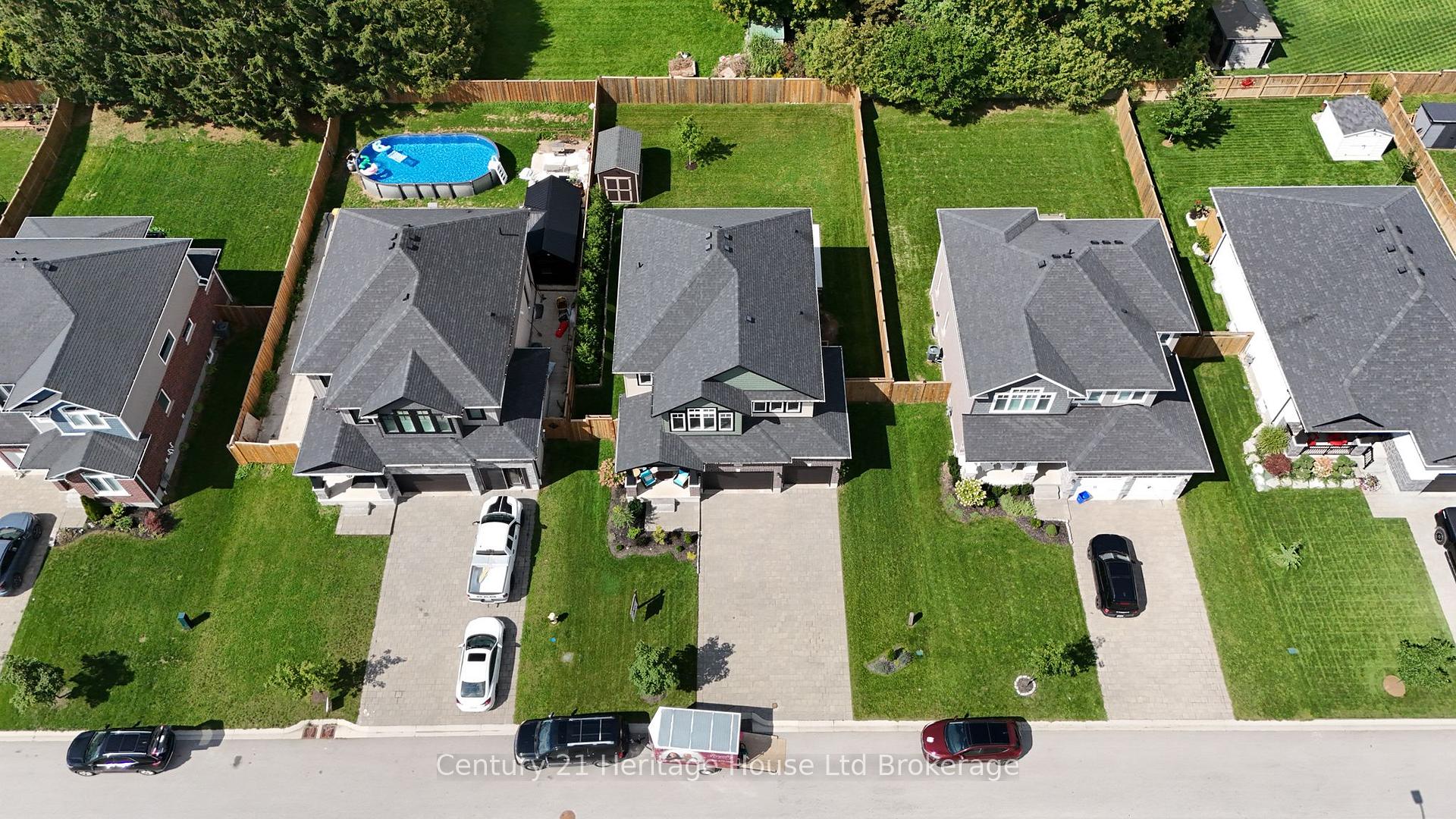 Photo 32 of 18 Darlison Drive, Zorra, Thamesford — HOMEH