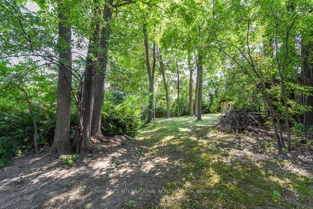 Photo 37 of 31 Queensborough Crescent, Etobicoke, Willowridge-Martingrove-Richview — HOMEH