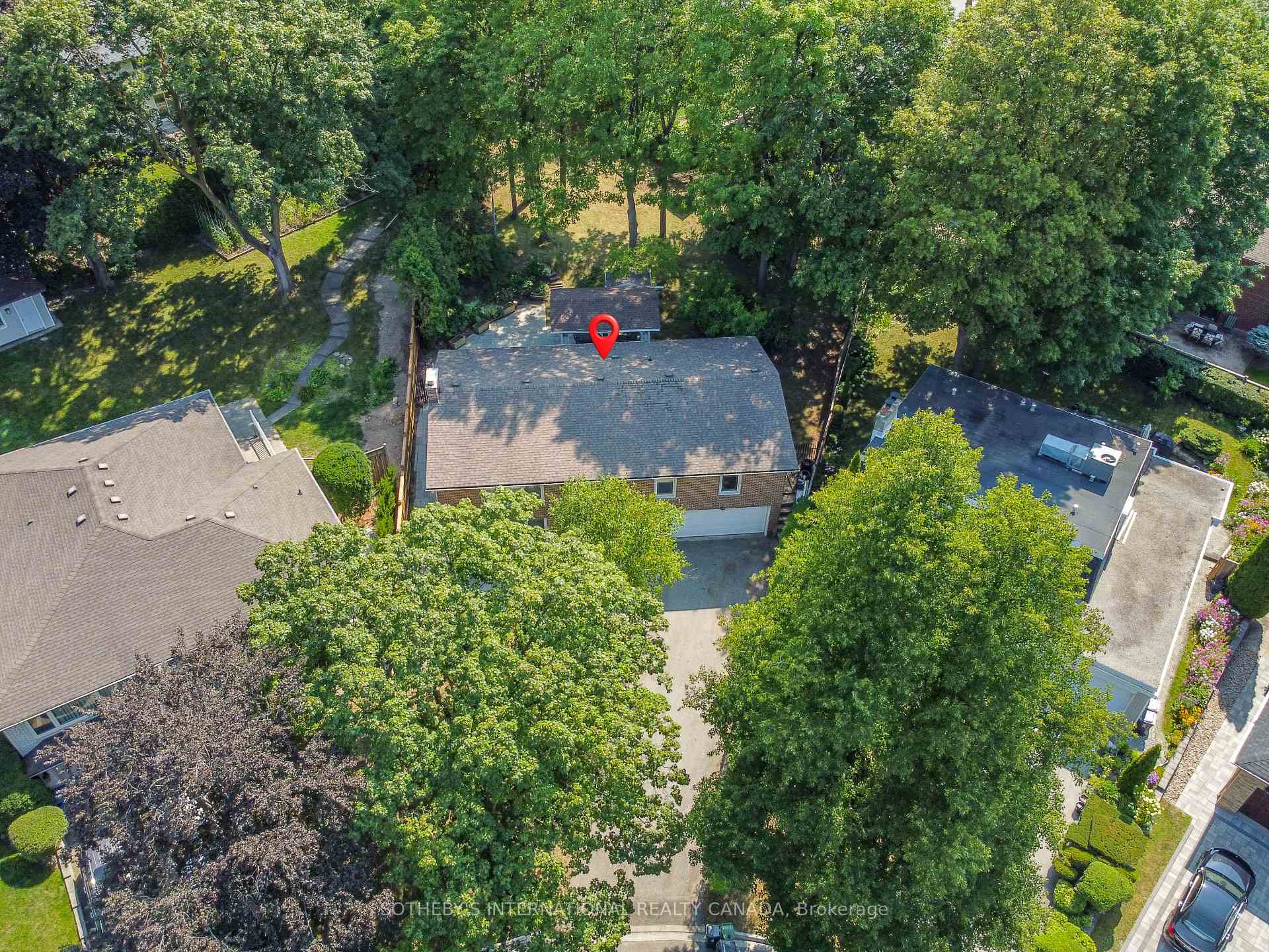 Photo 40 of 31 Queensborough Crescent, Etobicoke, Willowridge-Martingrove-Richview — HOMEH