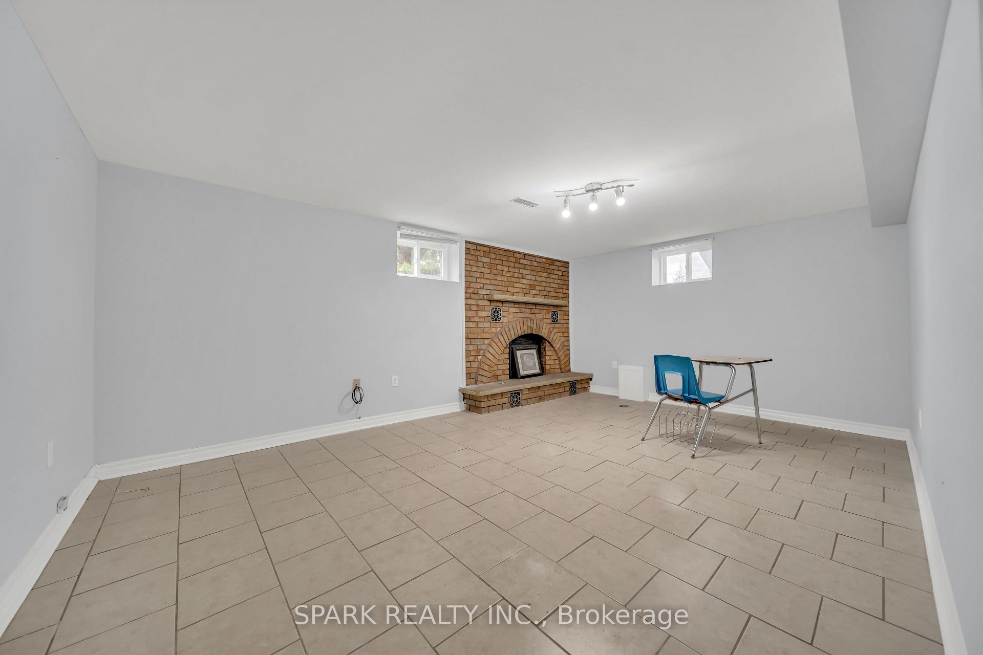 Photo 2 of Unit BSMT, 55 Moore Street, Brampton, Brampton West — HOMEH
