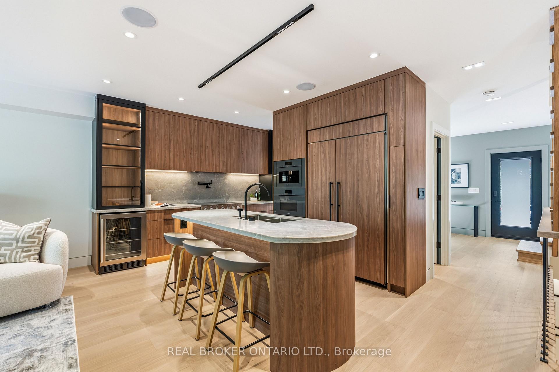 Photo 8 of 143 Fairview Avenue, Toronto, Junction Area — HOMEH