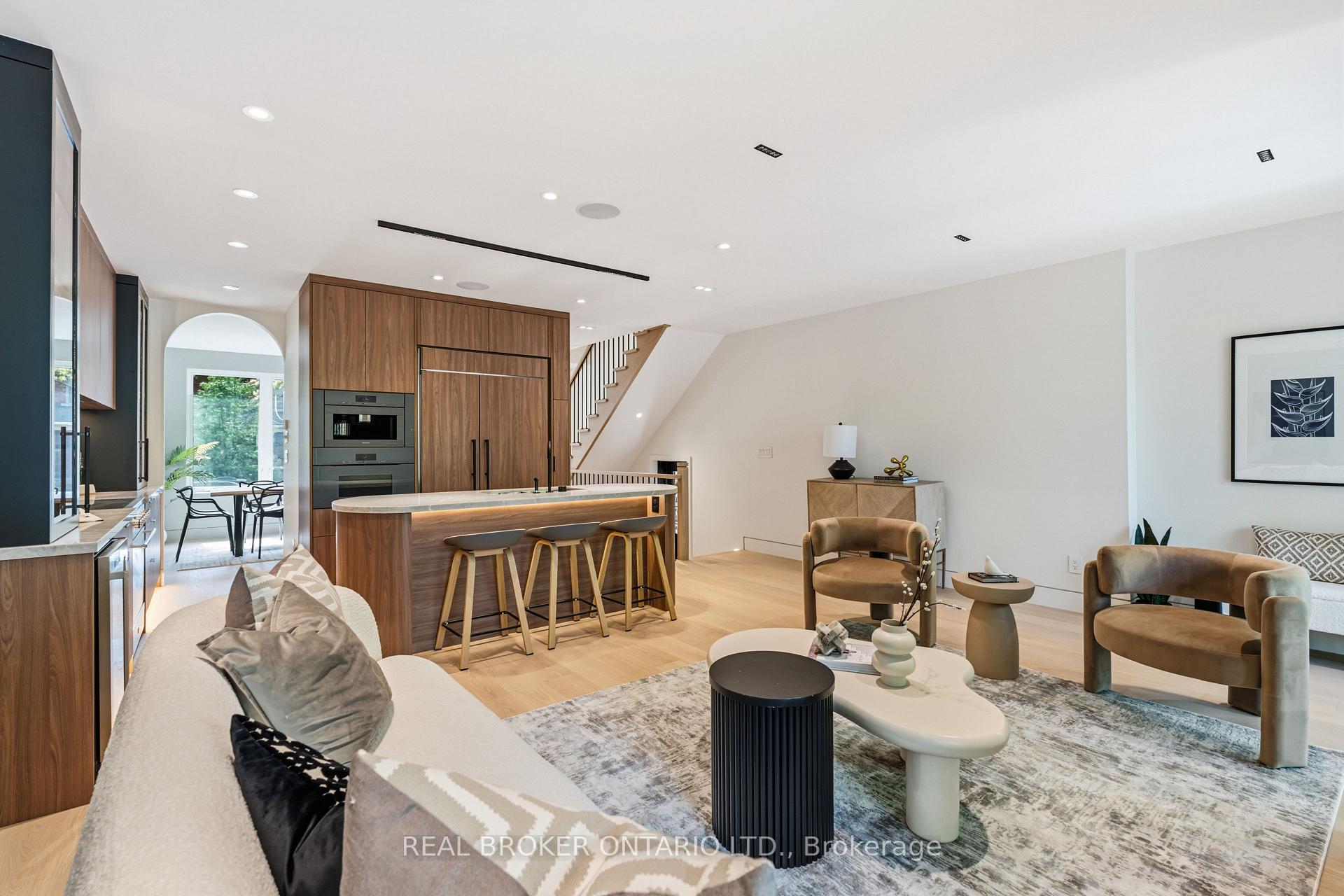 Photo 12 of 143 Fairview Avenue, Toronto, Junction Area — HOMEH