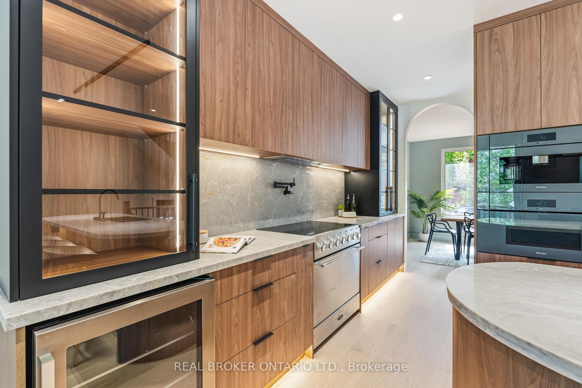 Photo 13 of 143 Fairview Avenue, Toronto, Junction Area — HOMEH