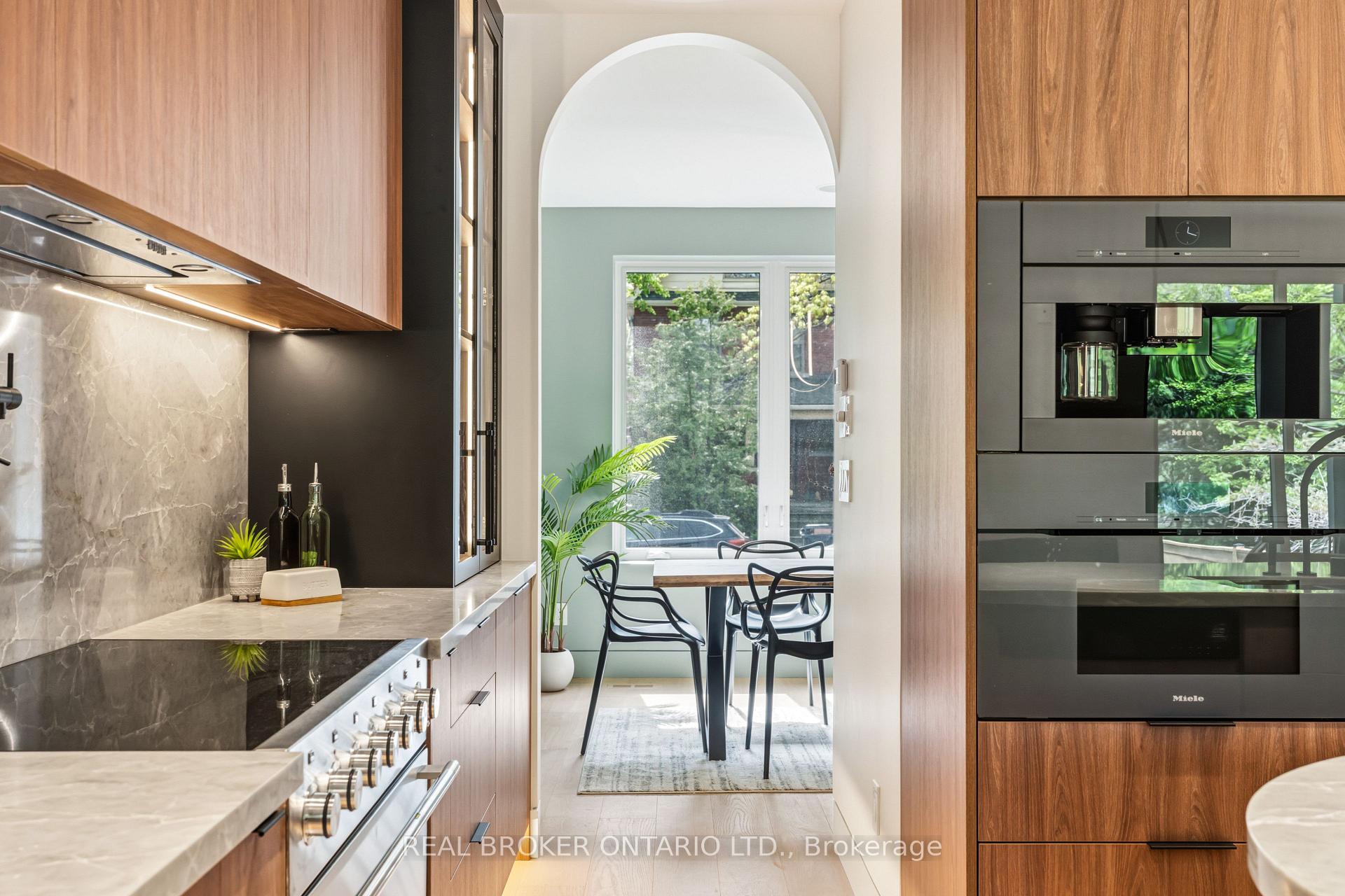 Photo 14 of 143 Fairview Avenue, Toronto, Junction Area — HOMEH