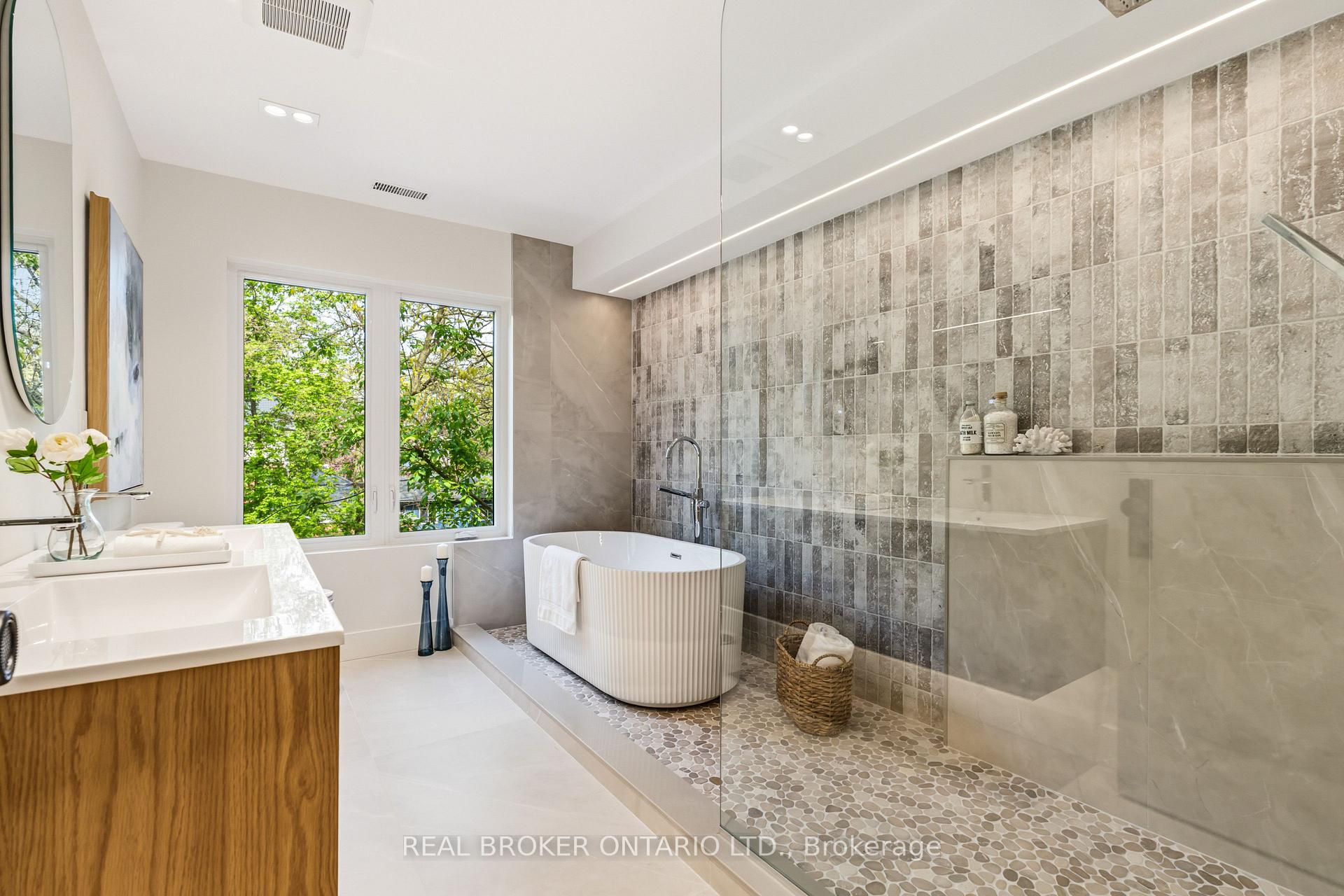 Photo 21 of 143 Fairview Avenue, Toronto, Junction Area — HOMEH