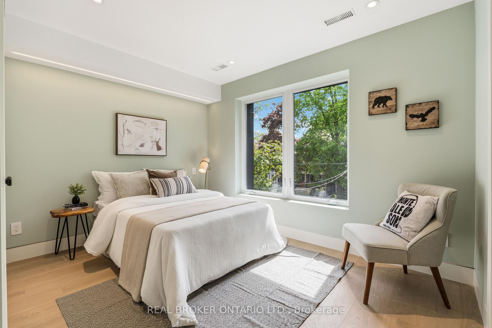 Photo 24 of 143 Fairview Avenue, Toronto, Junction Area — HOMEH