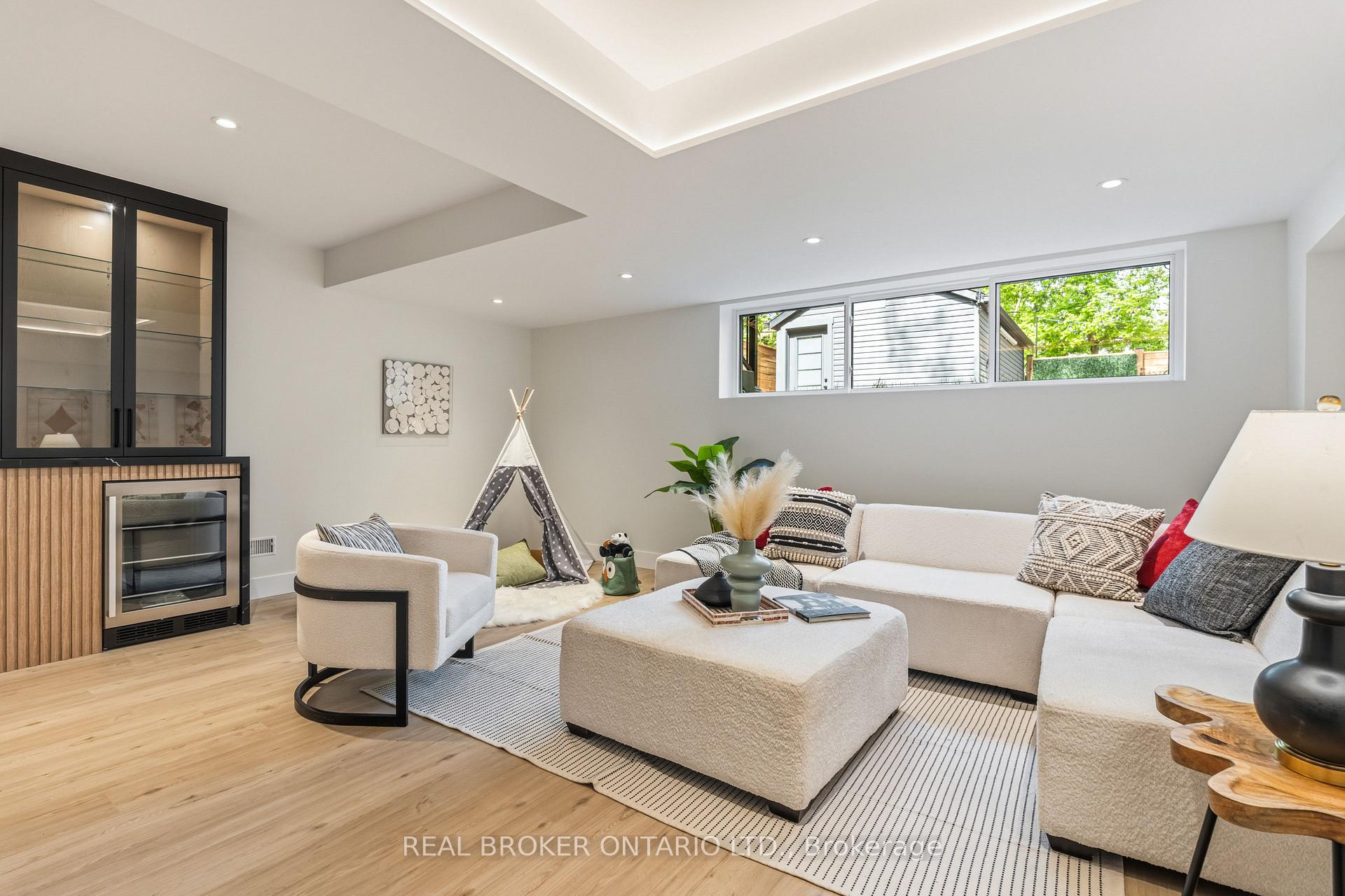 Photo 36 of 143 Fairview Avenue, Toronto, Junction Area — HOMEH