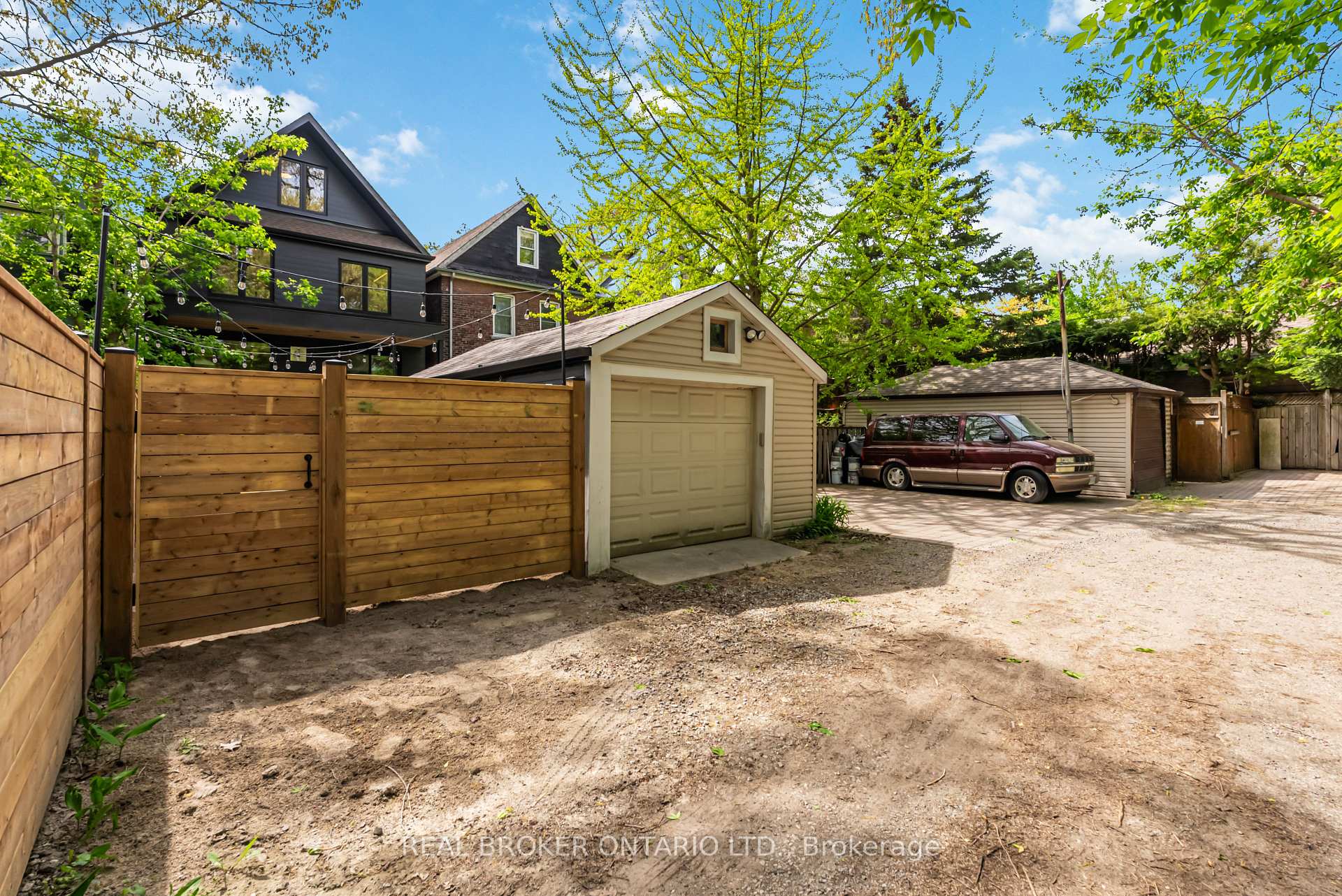 Photo 48 of 143 Fairview Avenue, Toronto, Junction Area — HOMEH