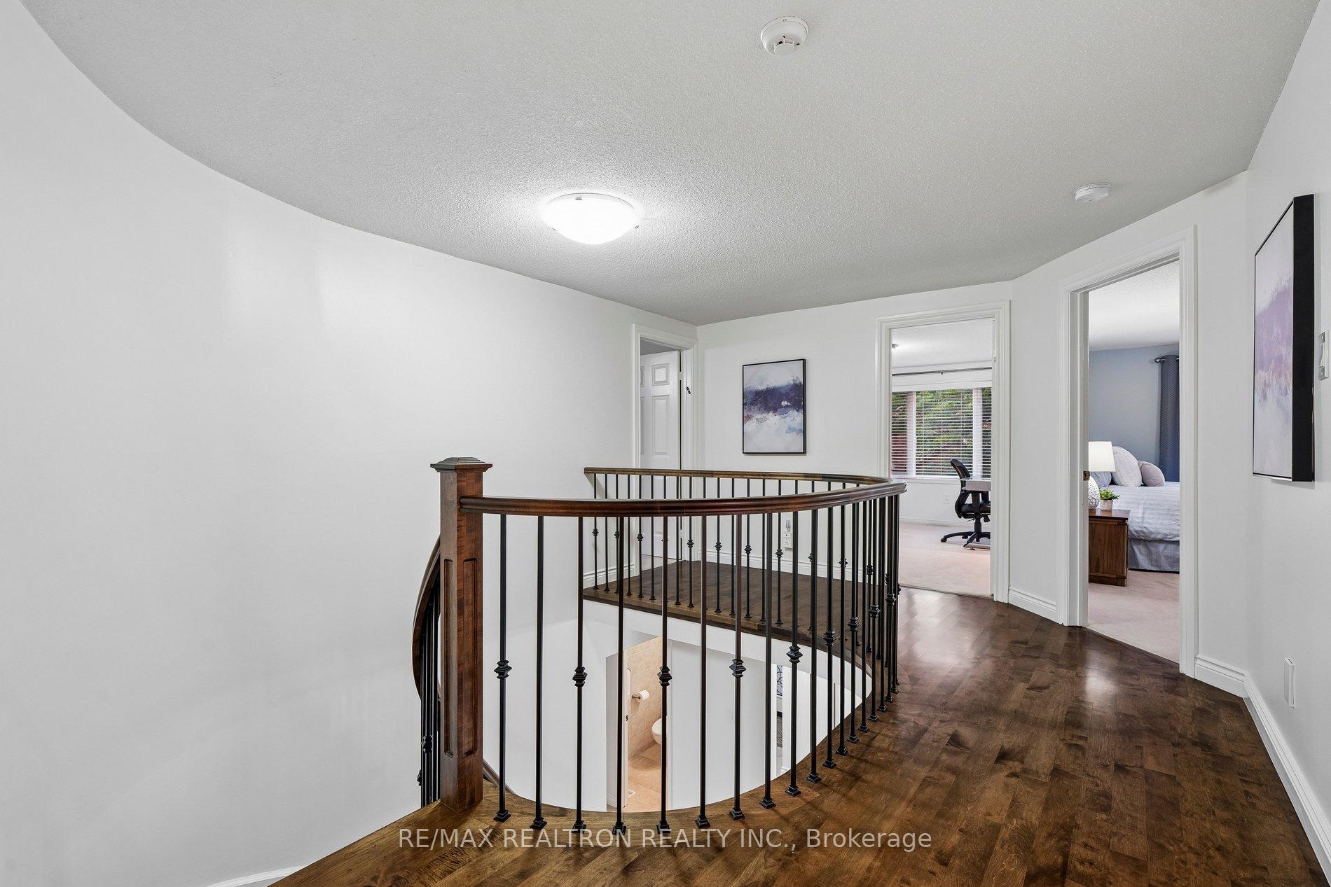 Photo 29 of 122 Colvin Crescent, Vaughan, Brownridge — HOMEH