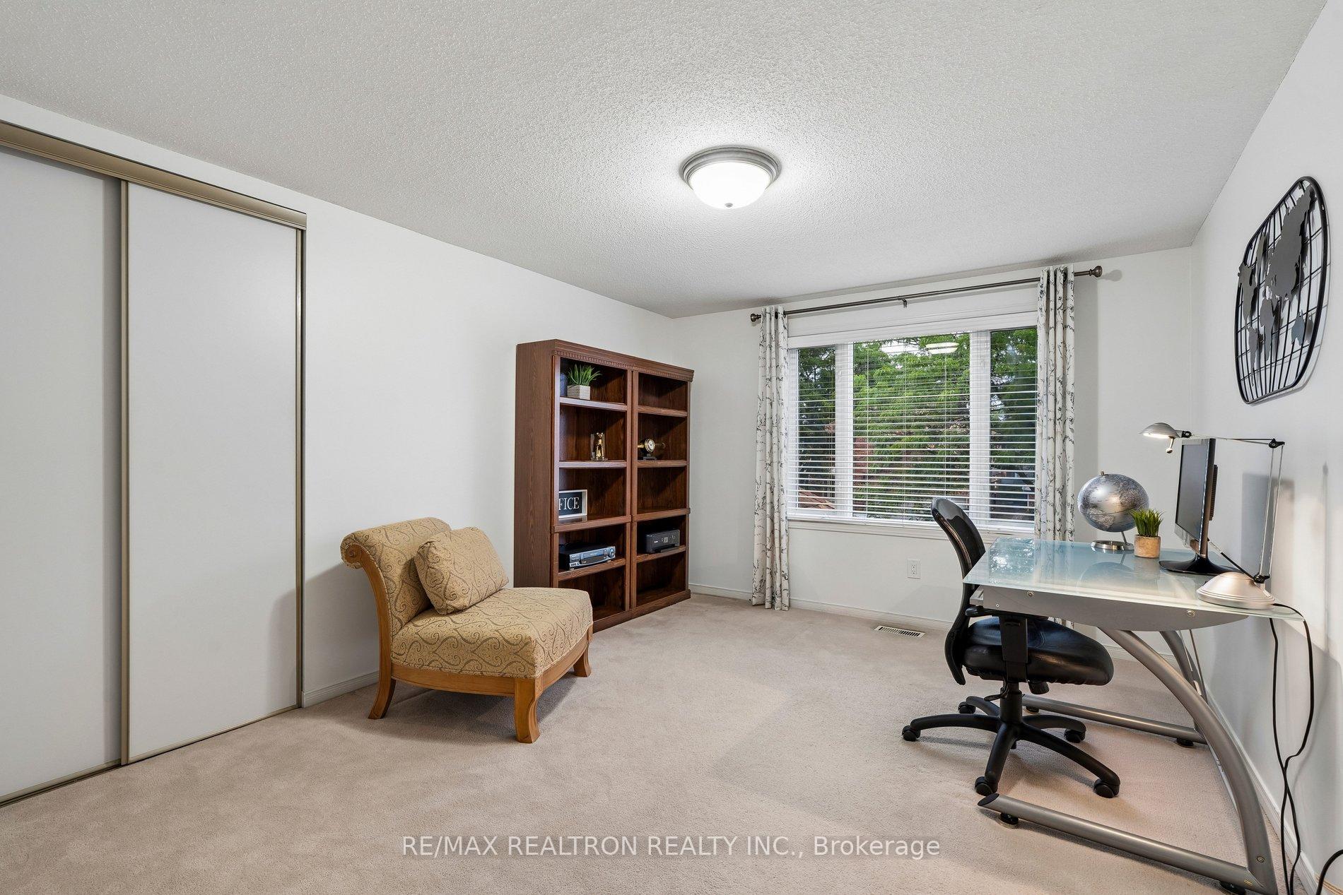 Photo 33 of 122 Colvin Crescent, Vaughan, Brownridge — HOMEH