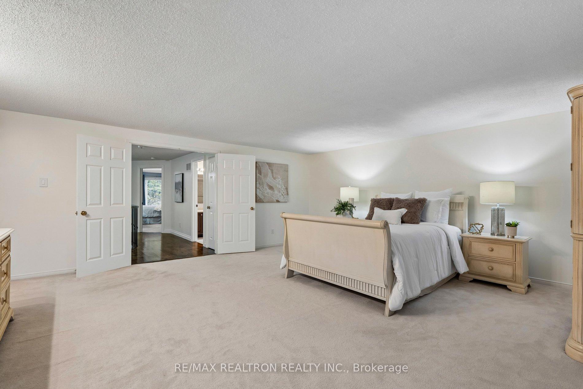 Photo 39 of 122 Colvin Crescent, Vaughan, Brownridge — HOMEH