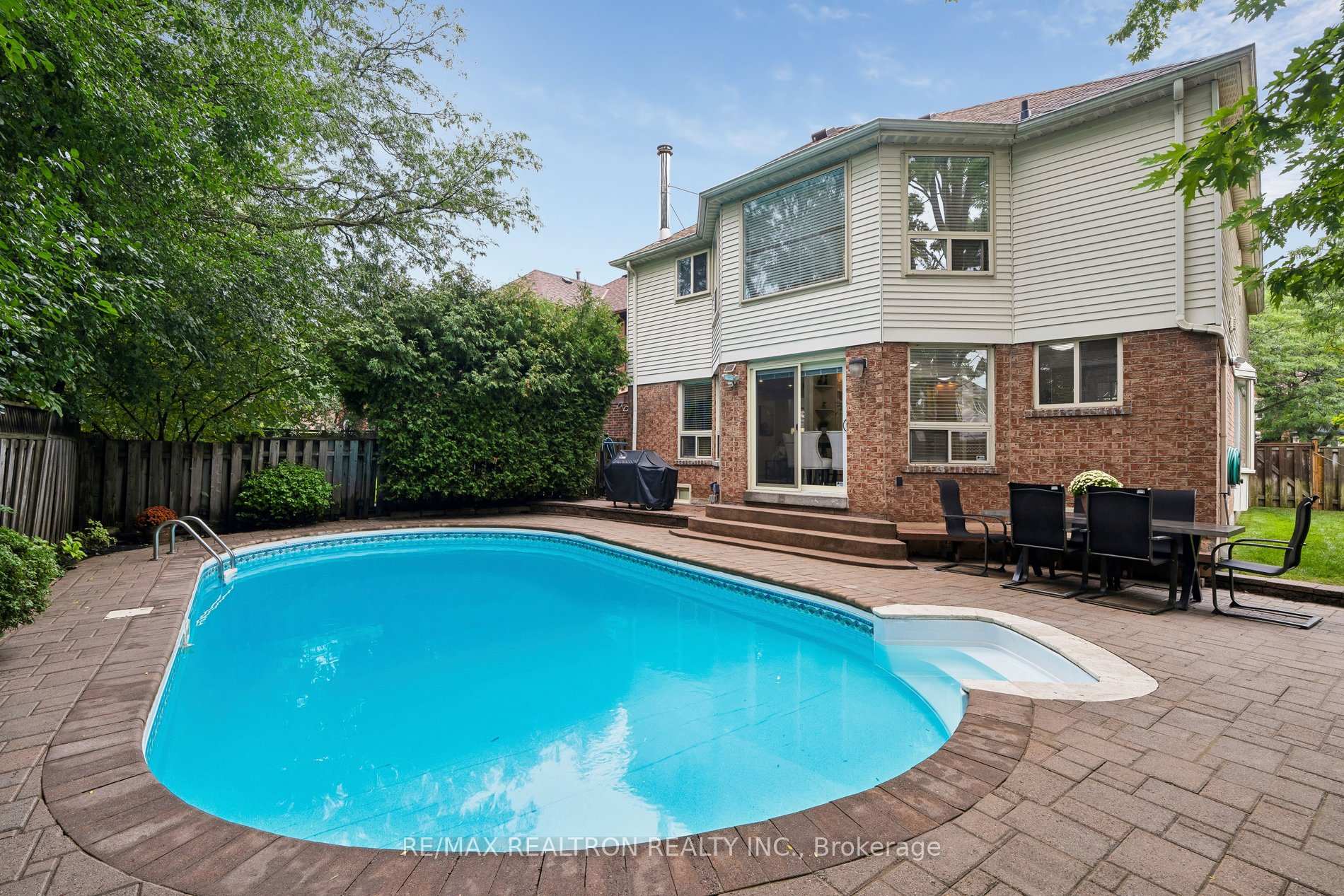 Photo 46 of 122 Colvin Crescent, Vaughan, Brownridge — HOMEH