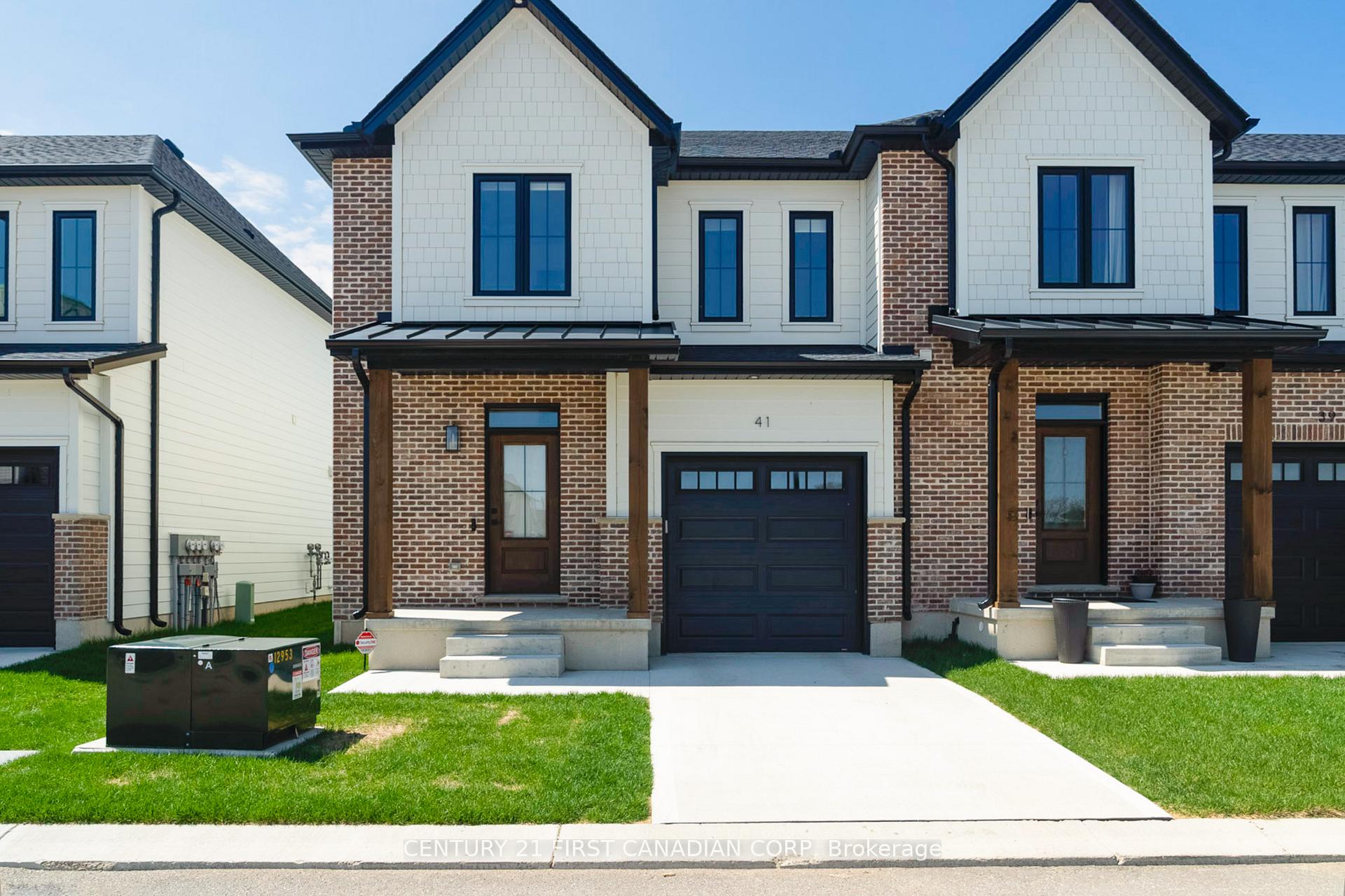 Photo 3 of Unit 20 (24), 147 Scotts Drive, Lucan Biddulph, Lucan — HOMEH