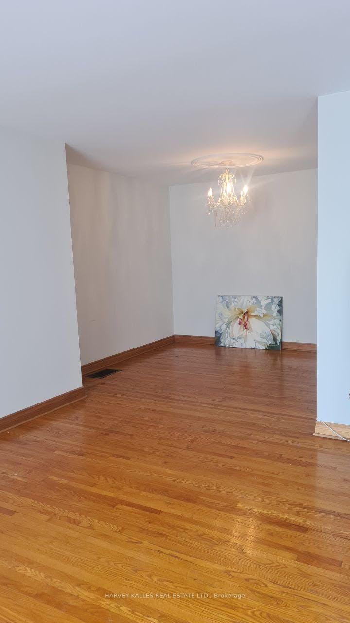 Photo 6 of 48 Green Bush Road, North York, Newtonbrook West — HOMEH