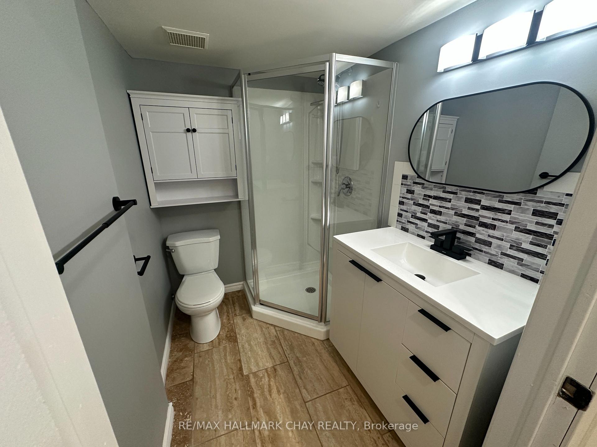 Photo 9 of 64 Logan Court, Barrie, Holly — HOMEH