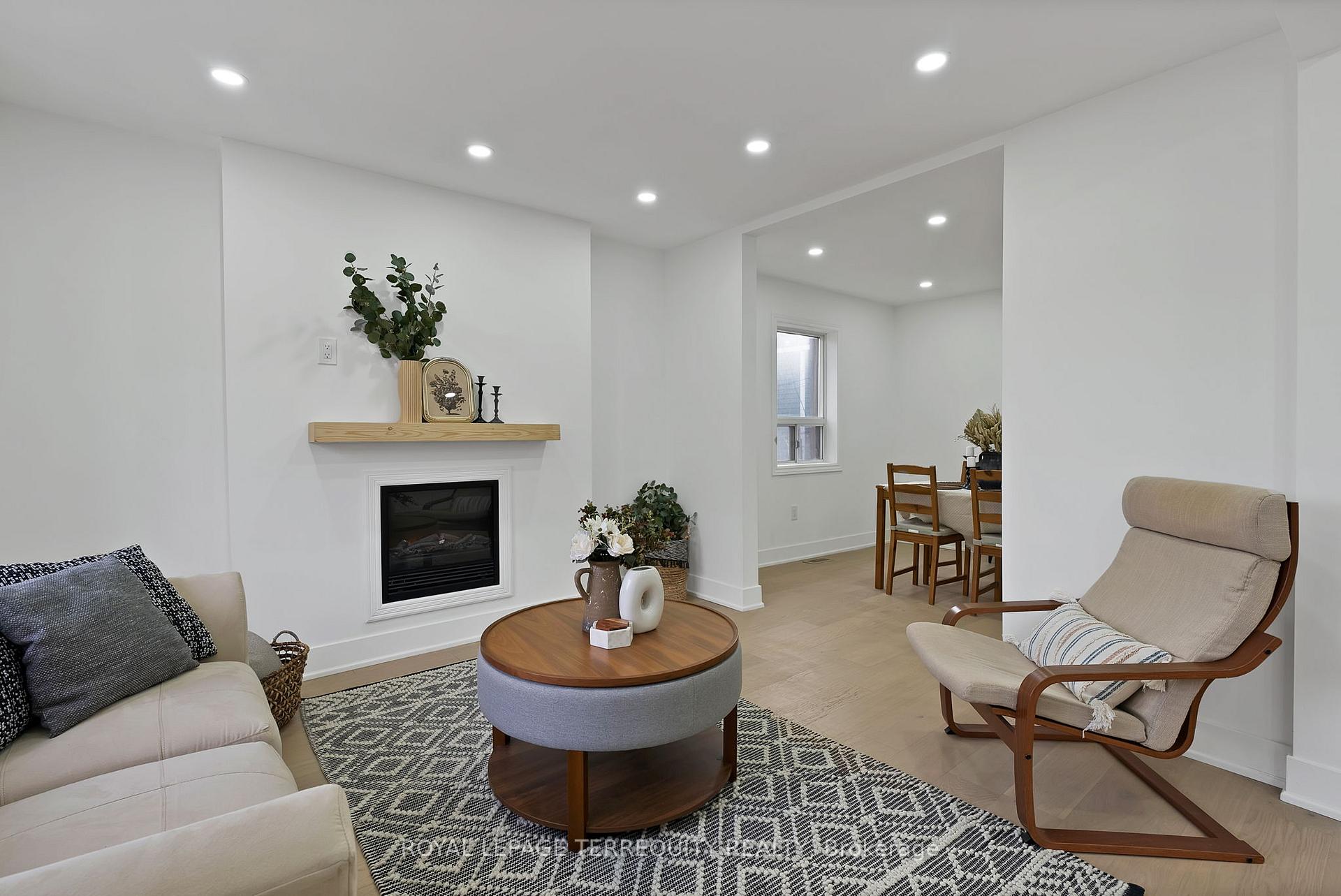 Photo 11 of 40 Leroy Avenue, Toronto, Danforth Village-East York — HOMEH