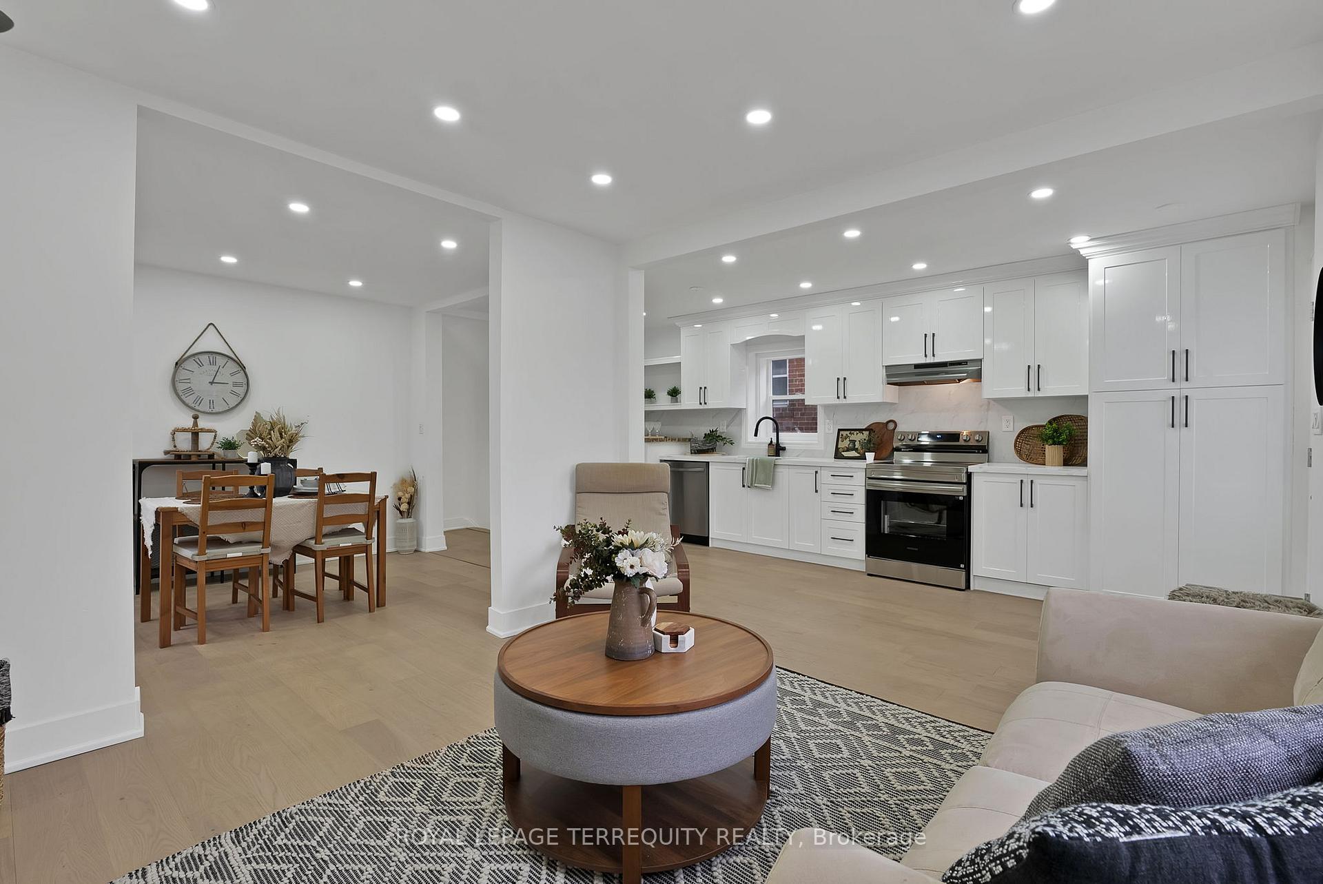 Photo 12 of 40 Leroy Avenue, Toronto, Danforth Village-East York — HOMEH