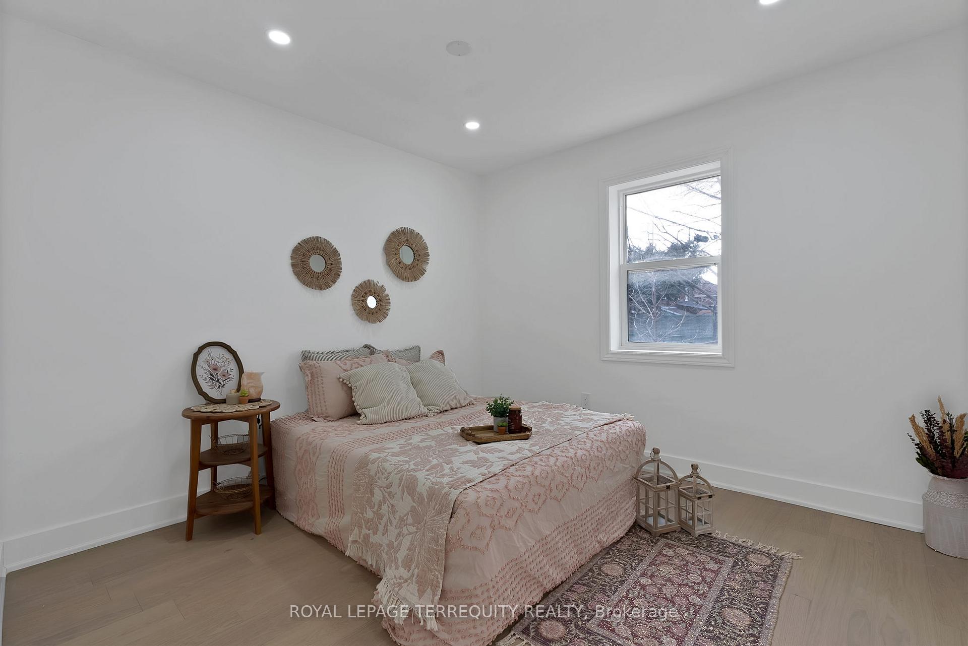 Photo 19 of 40 Leroy Avenue, Toronto, Danforth Village-East York — HOMEH