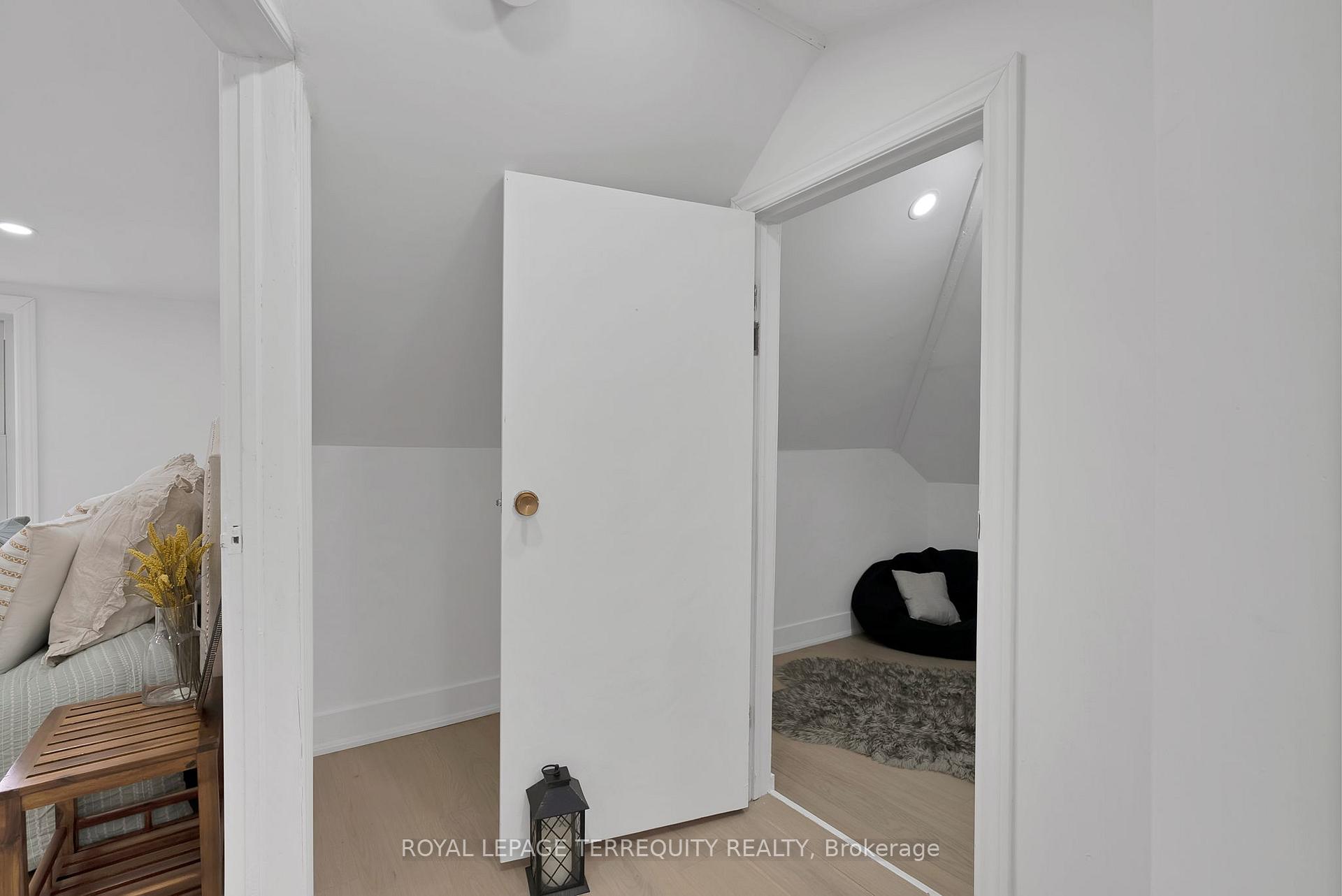Photo 25 of 40 Leroy Avenue, Toronto, Danforth Village-East York — HOMEH