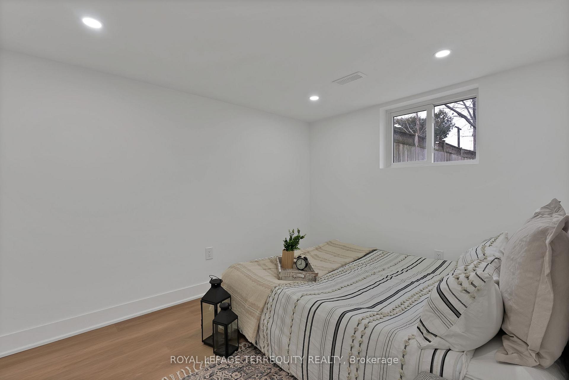 Photo 32 of 40 Leroy Avenue, Toronto, Danforth Village-East York — HOMEH