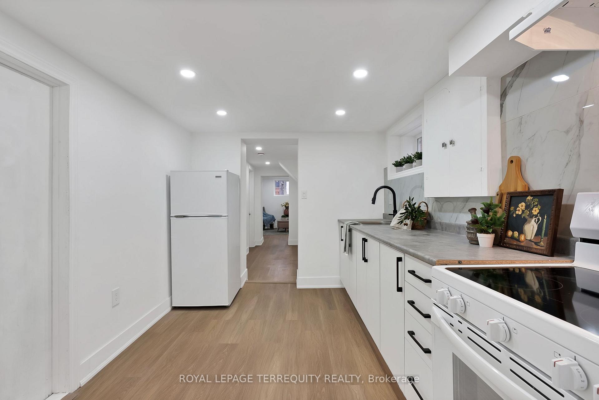 Photo 37 of 40 Leroy Avenue, Toronto, Danforth Village-East York — HOMEH