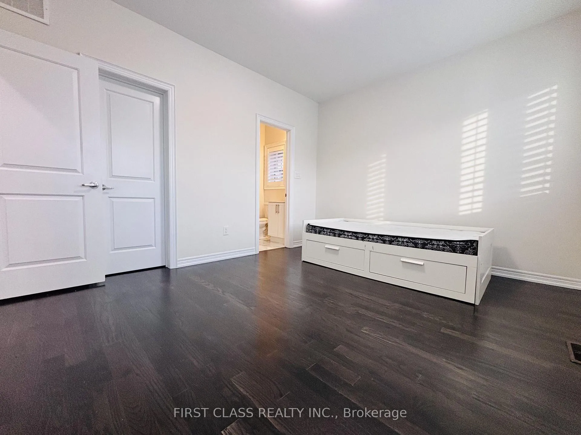 Photo 47 of 26 Leary Crescent, Richmond Hill, Westbrook — HOMEH