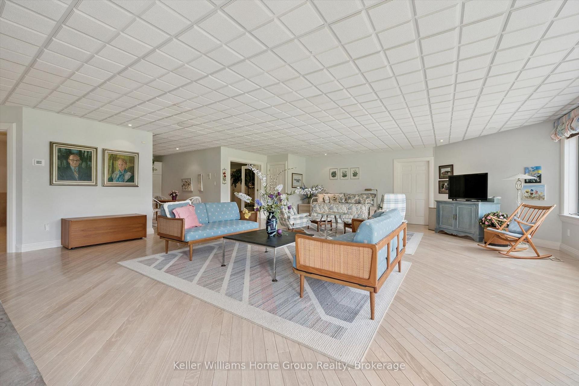 Photo 34 of 3 Serena Lane, Guelph, Pineridge/Westminster Woods — HOMEH