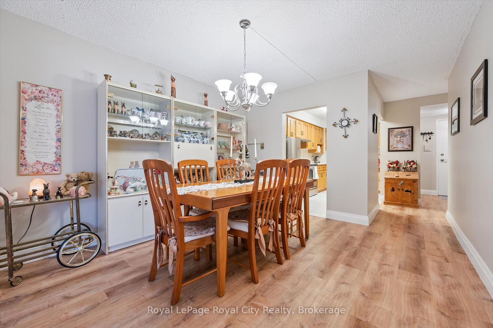 Photo 14 of Unit 206, 93 Westwood Road, Guelph, Willow West/Sugarbush/West Acres — HOMEH