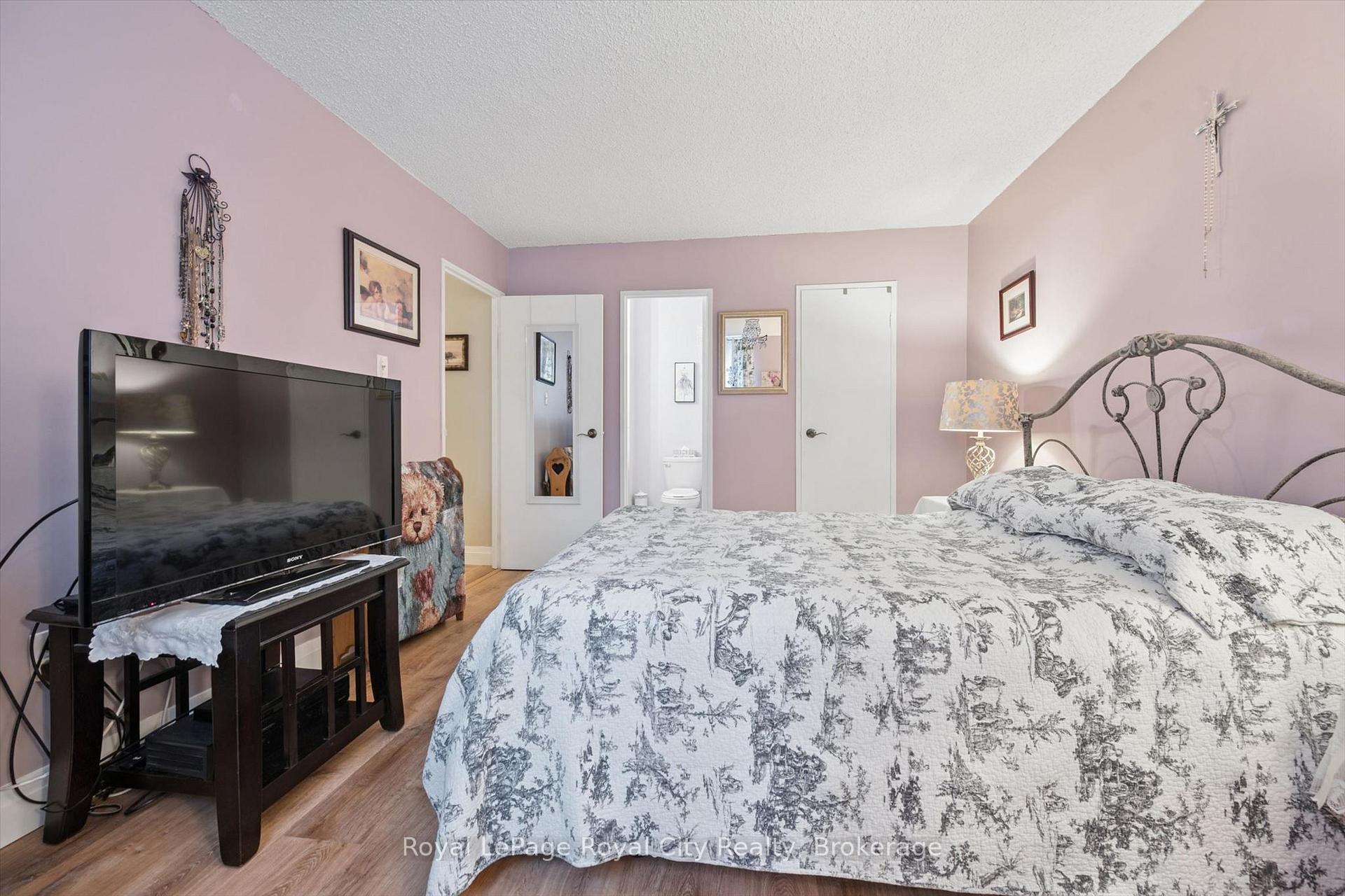 Photo 34 of Unit 206, 93 Westwood Road, Guelph, Willow West/Sugarbush/West Acres — HOMEH